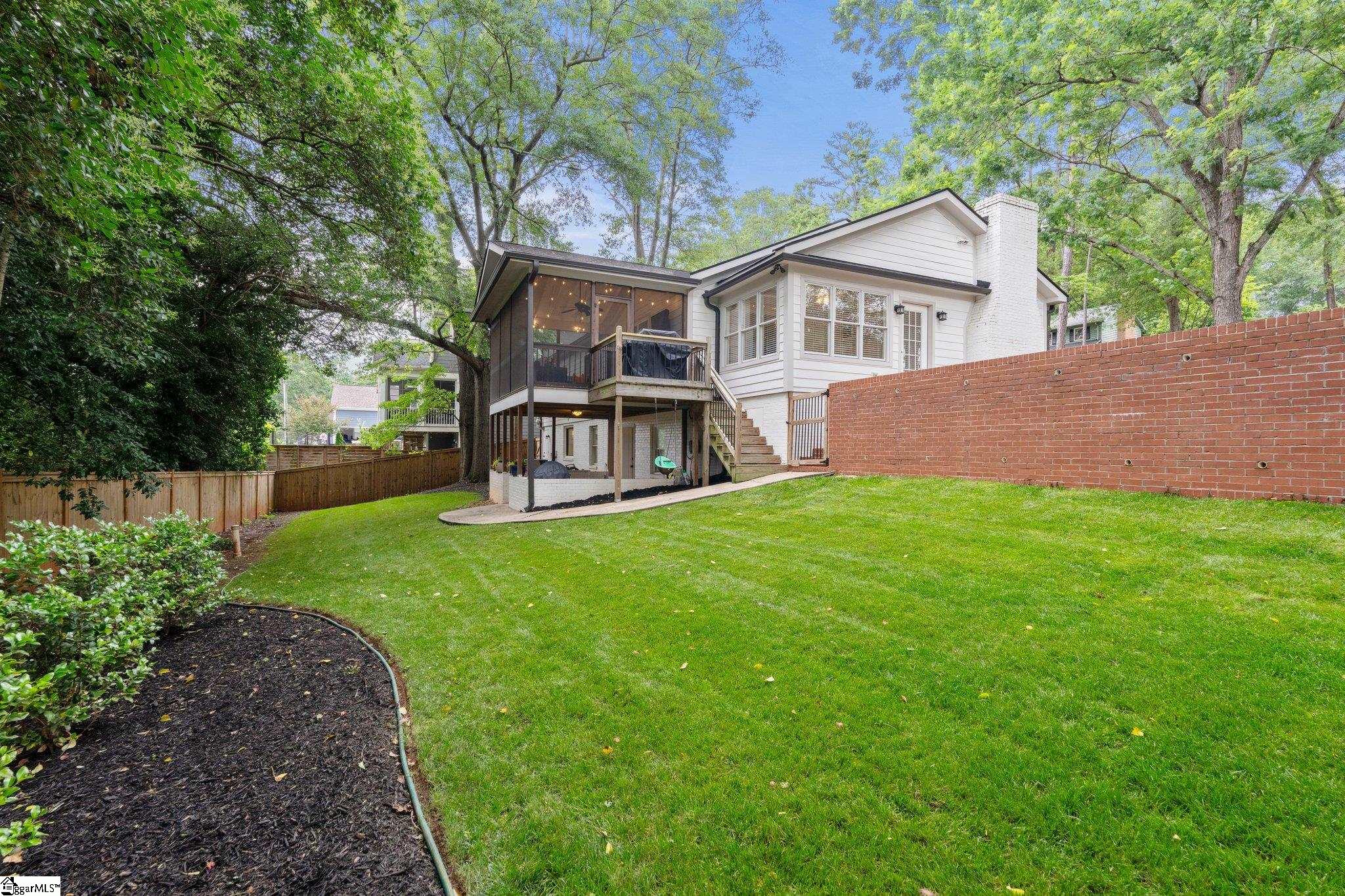 10 Moultrie Street