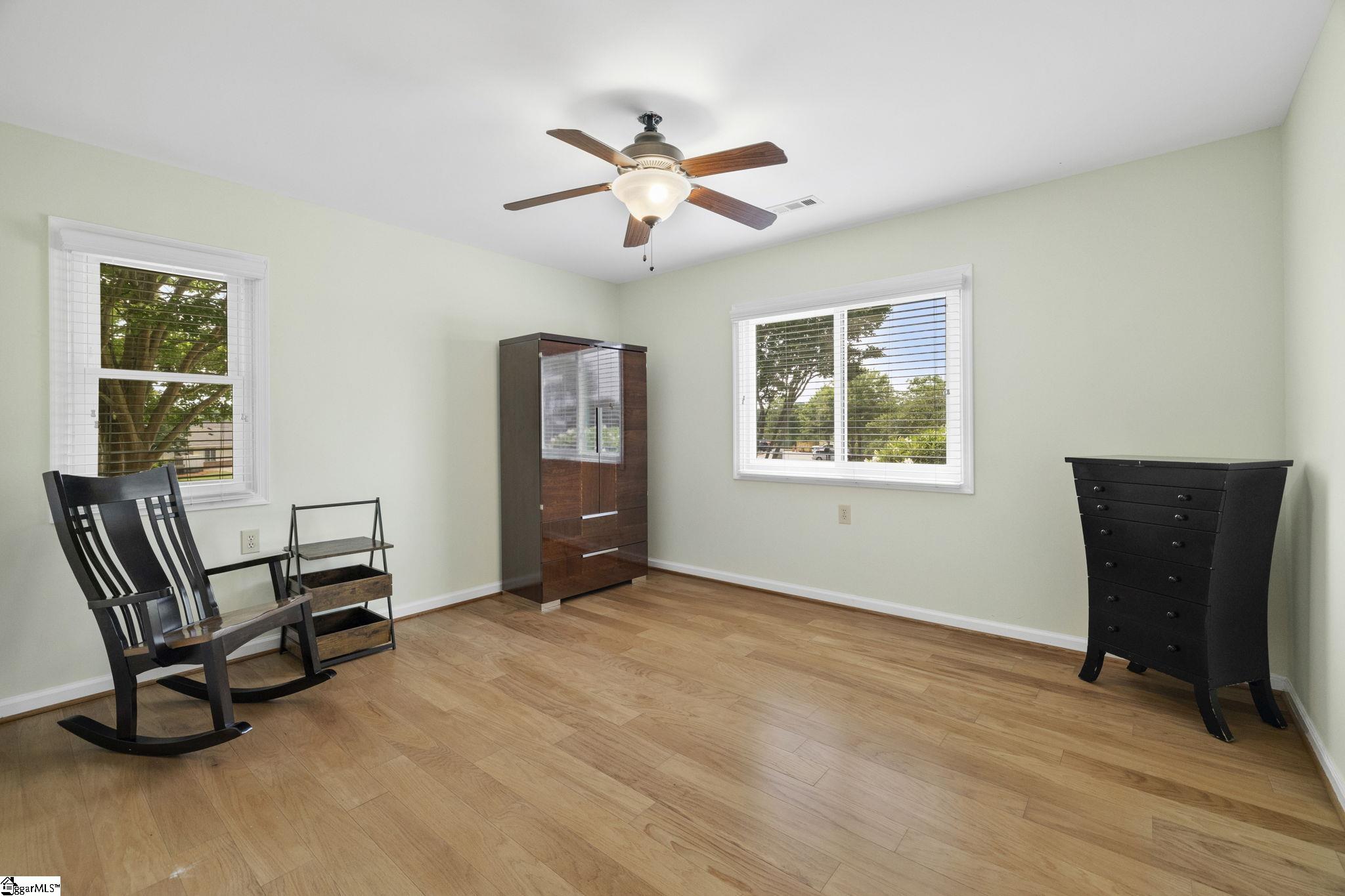 2 Hillview Drive