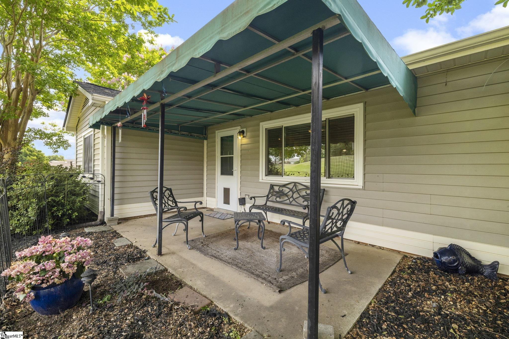 2 Hillview Drive