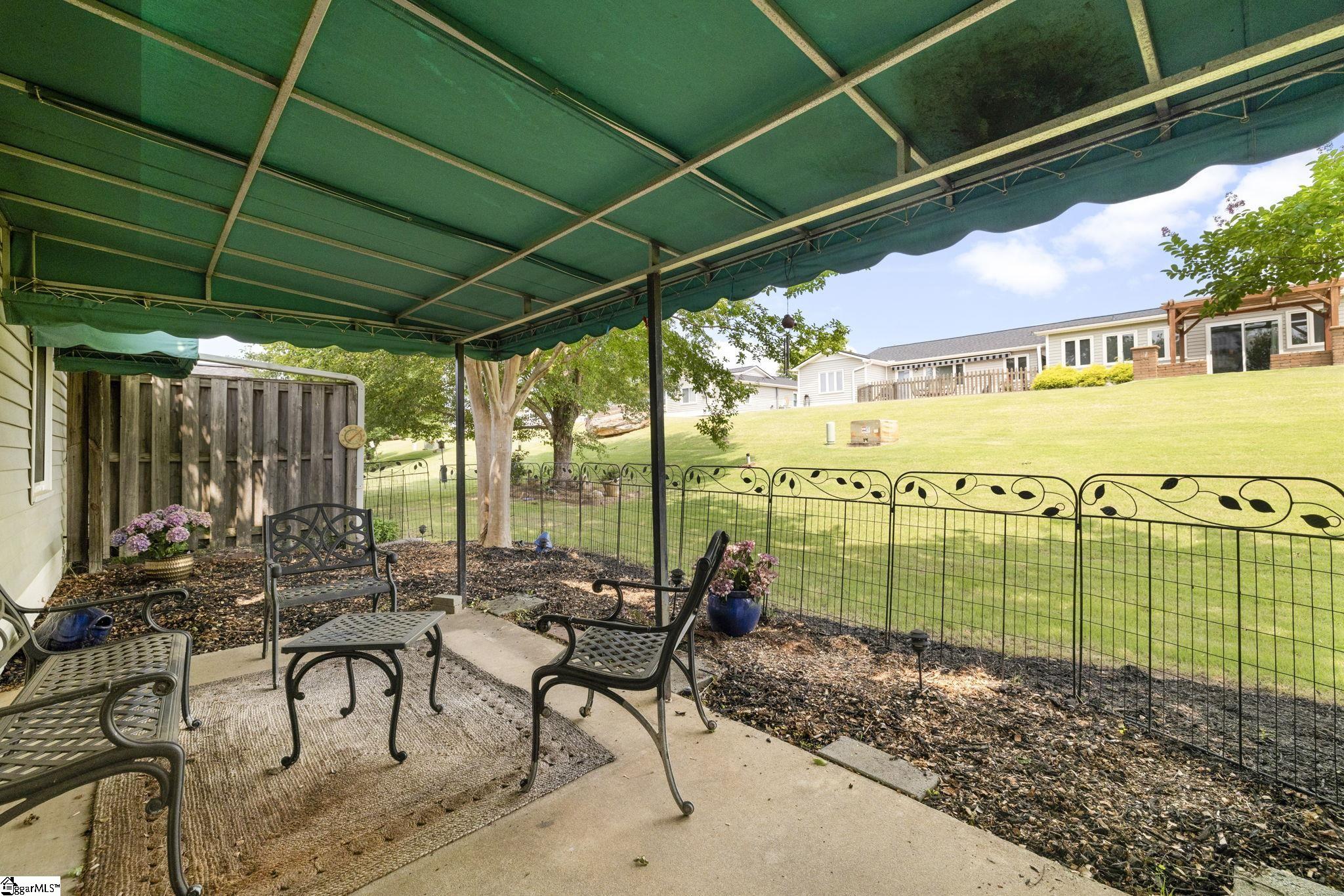 2 Hillview Drive