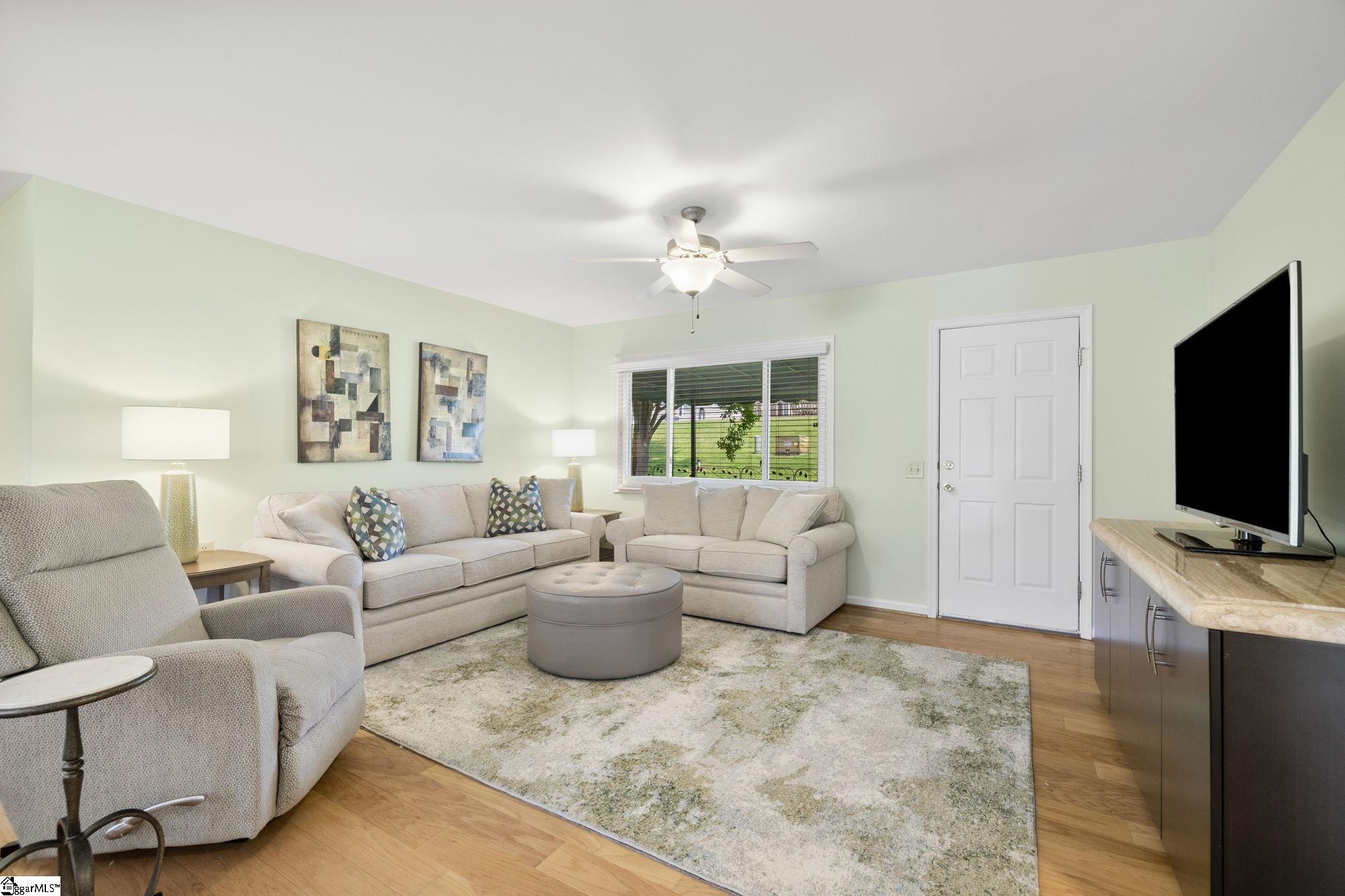 2 Hillview Drive