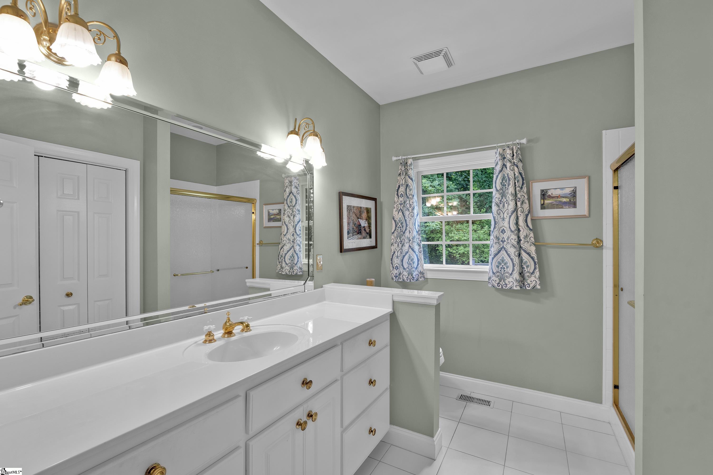 17 Bradford North Way