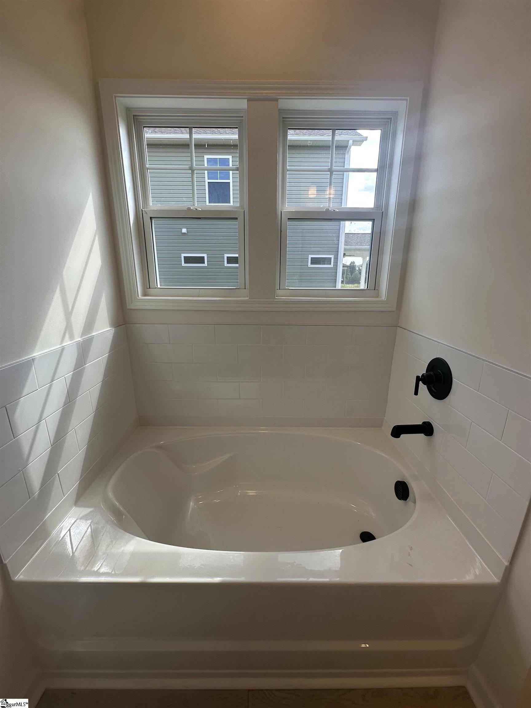 906 Gibbons Street Lot 92