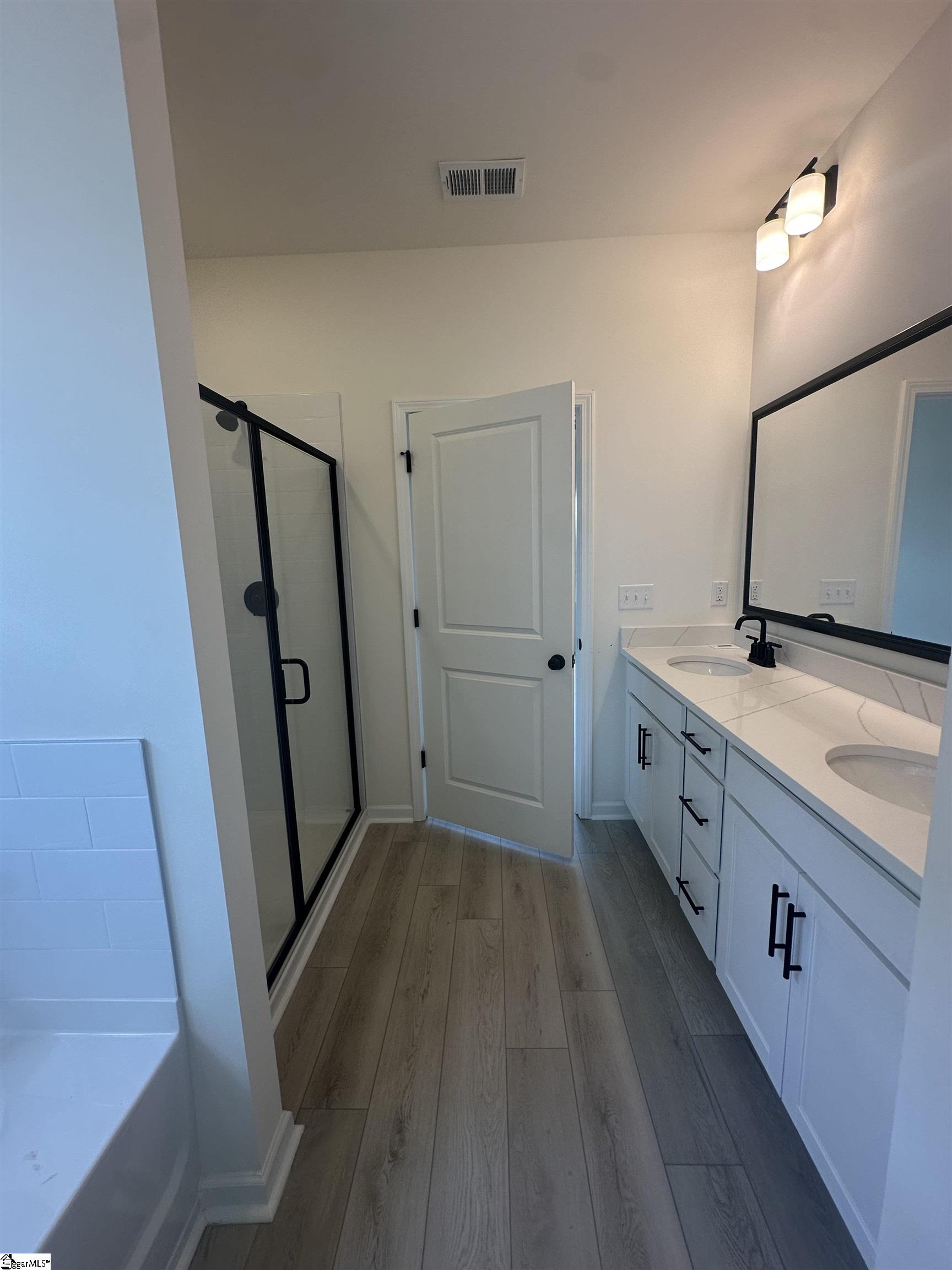 906 Gibbons Street Lot 92