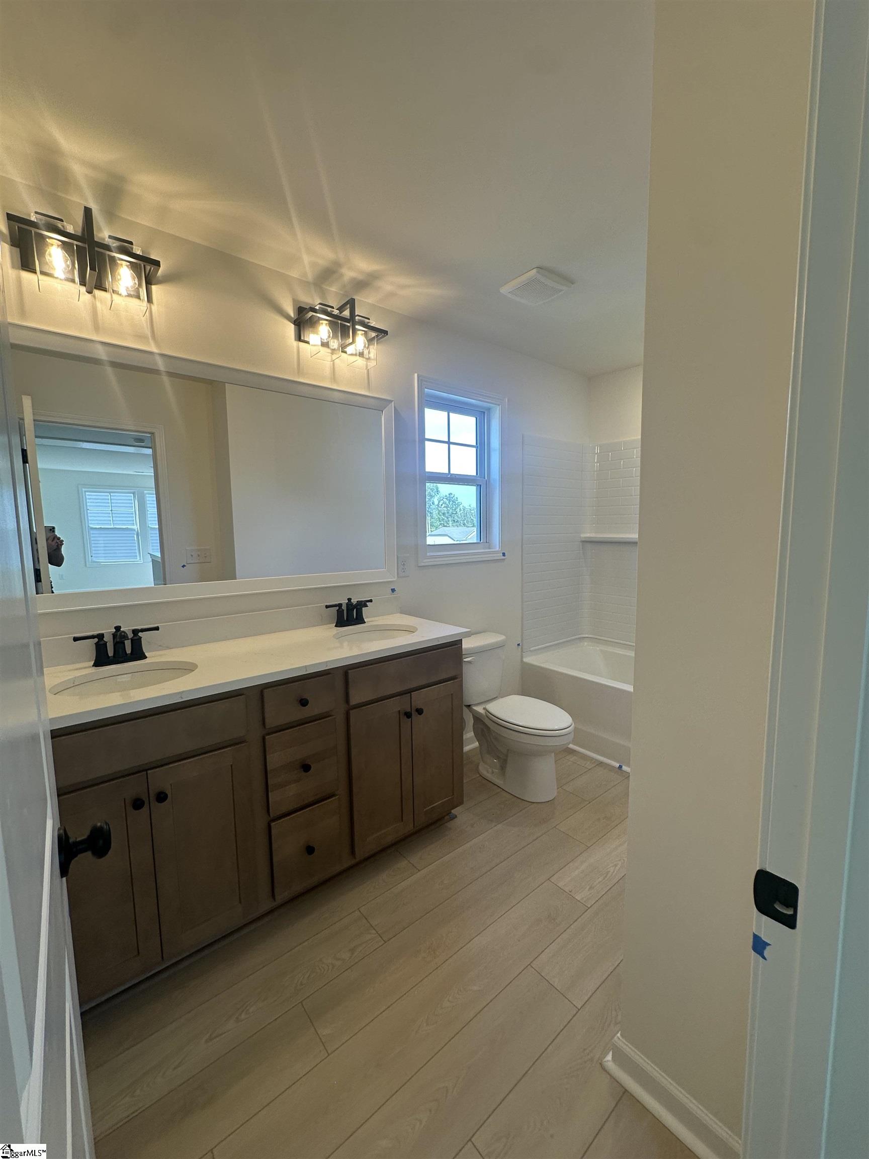 915 Gibbons Street Lot 96