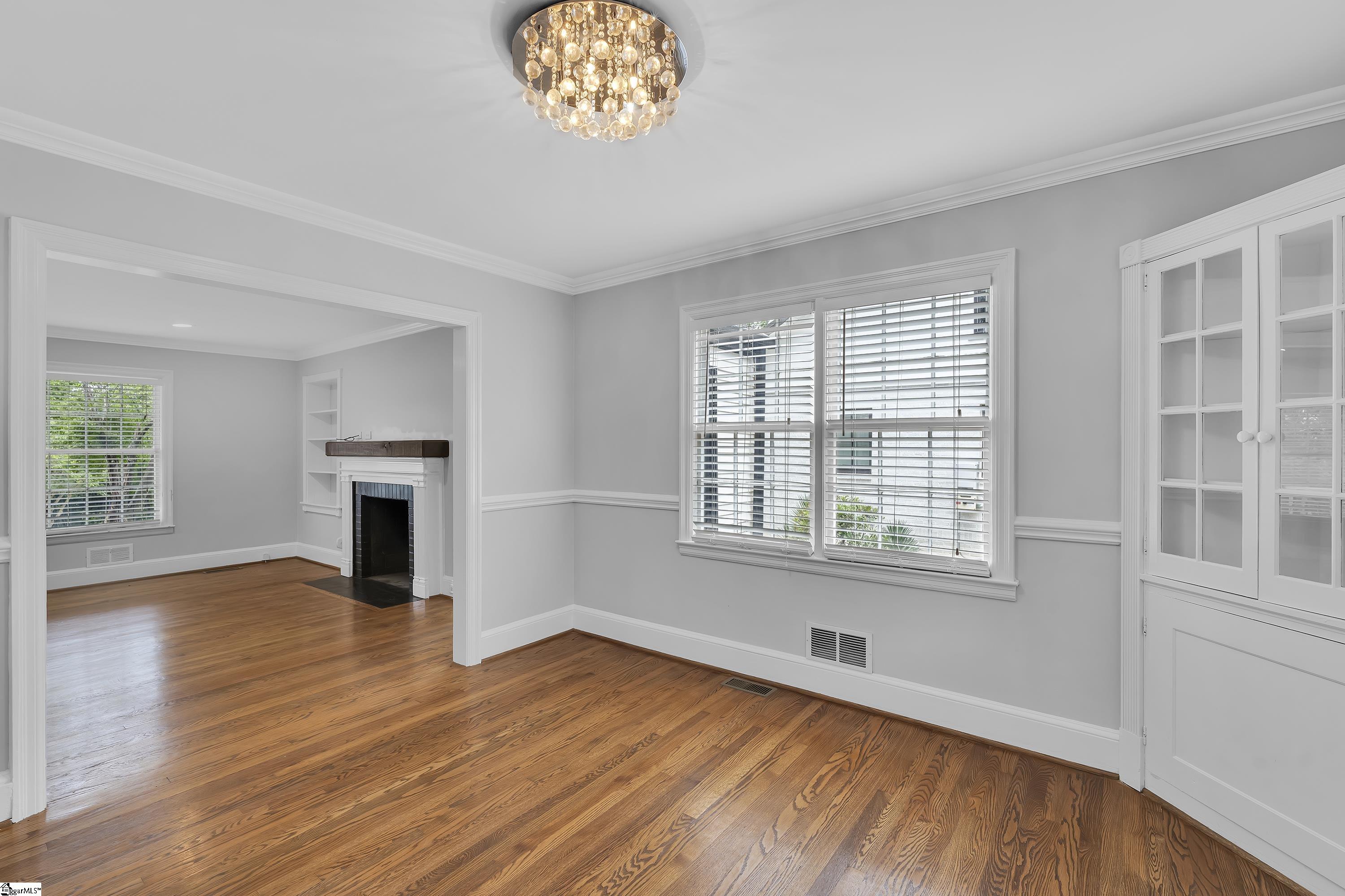 453 Longview Terrace