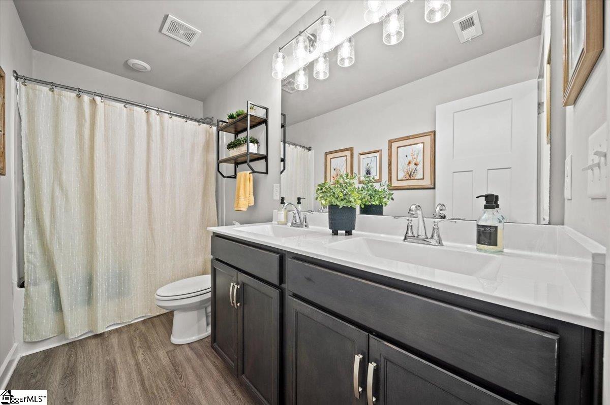 404 Grantleigh Court