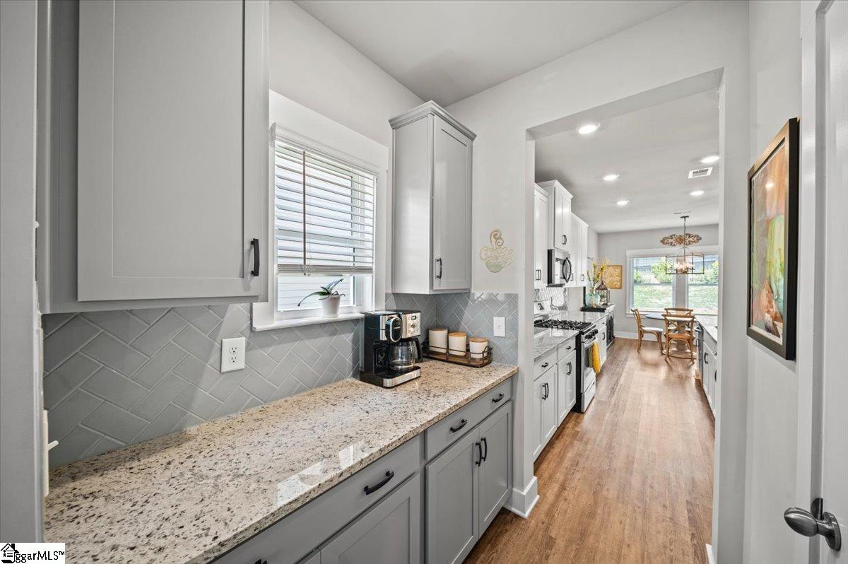 404 Grantleigh Court