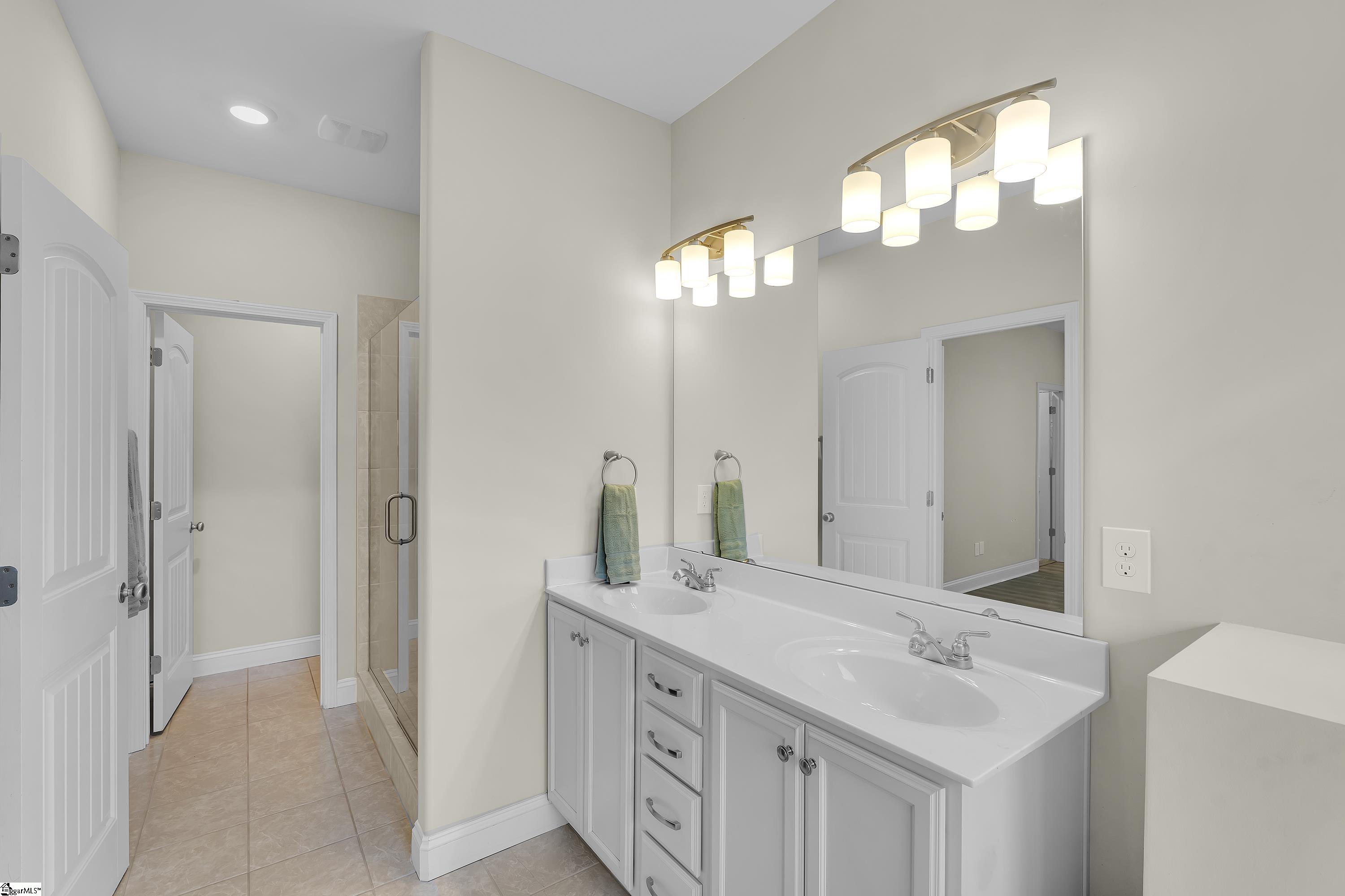 1 Buchanan Ridge Road