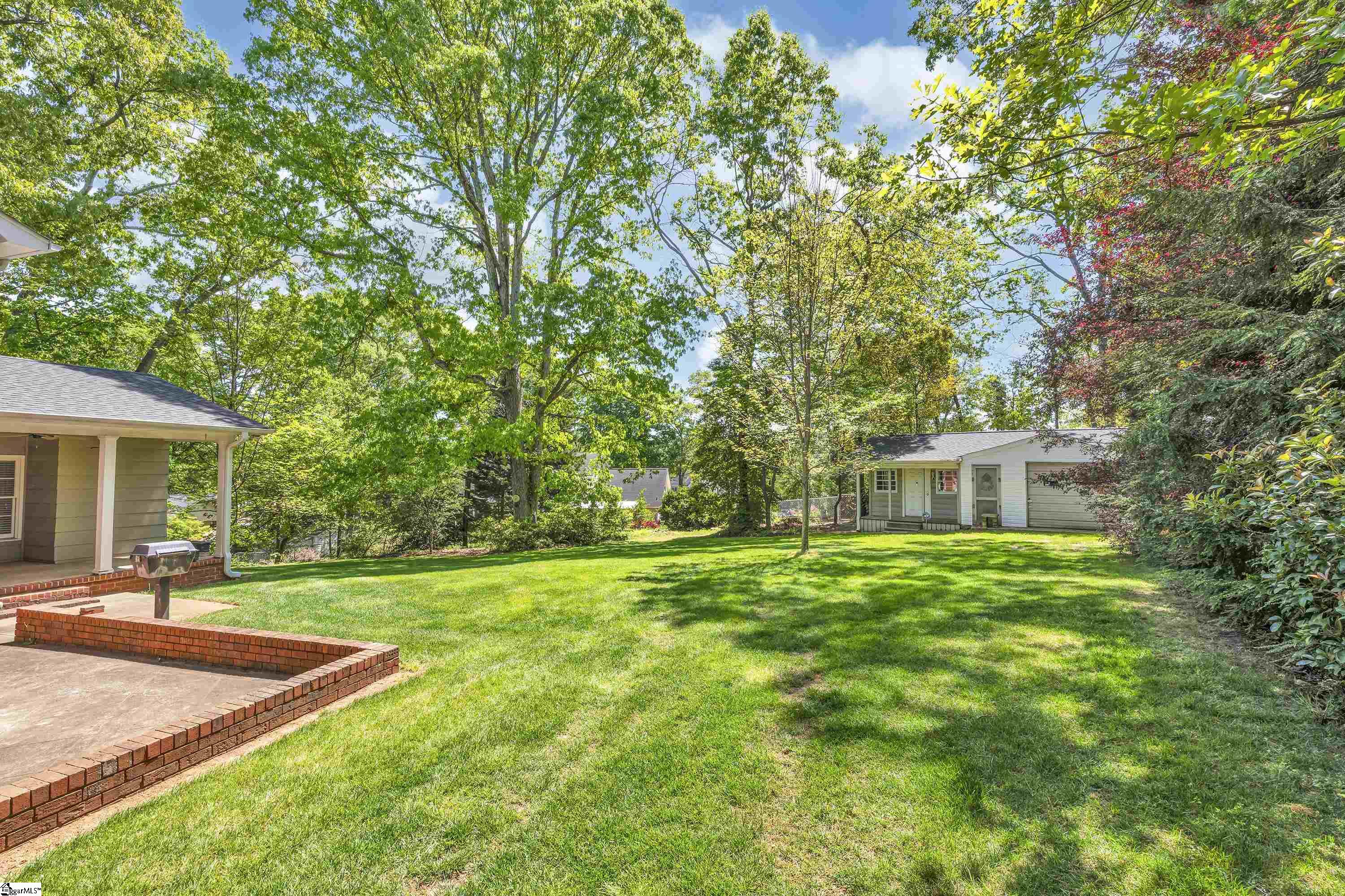 8 Compton Drive