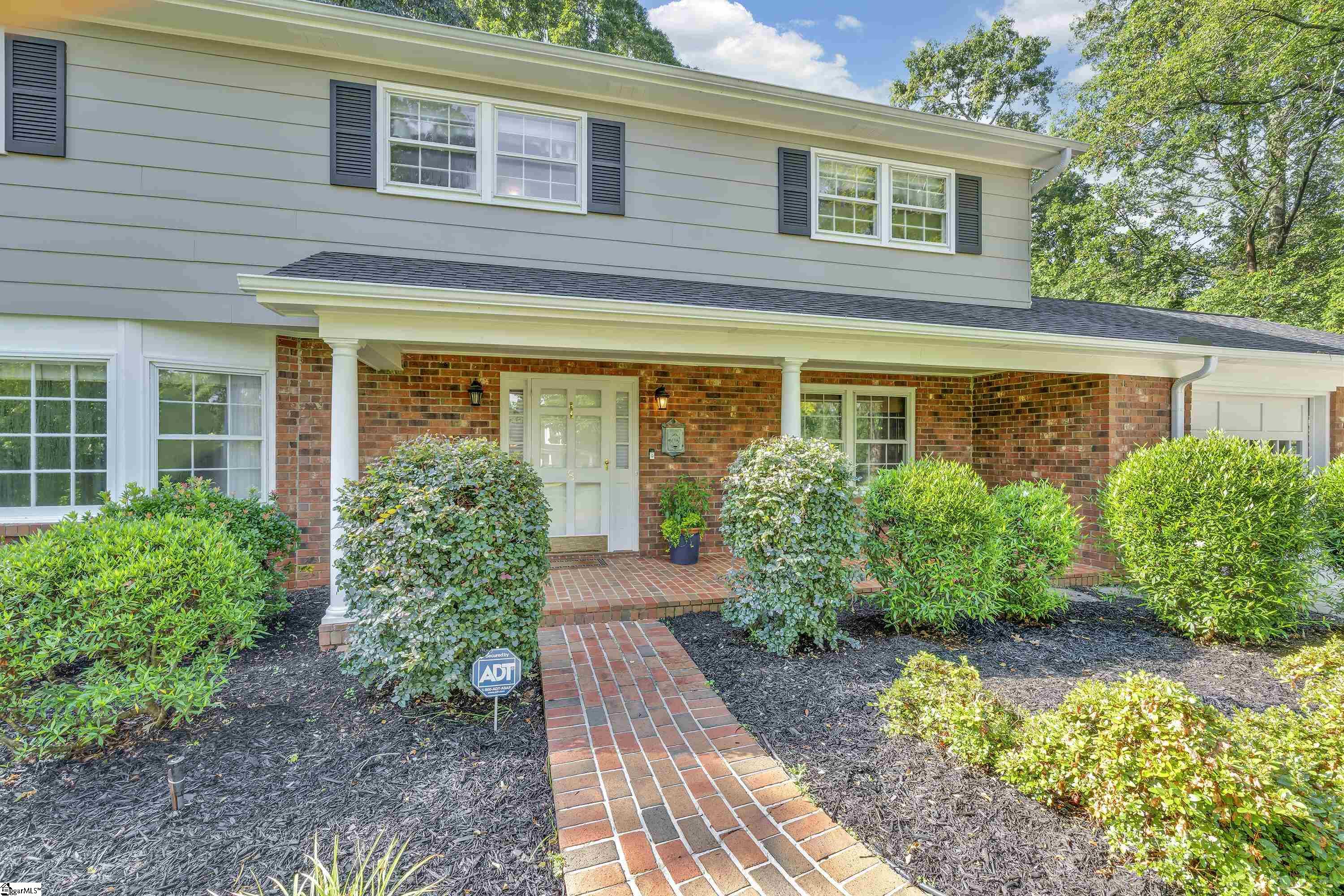 8 Compton Drive