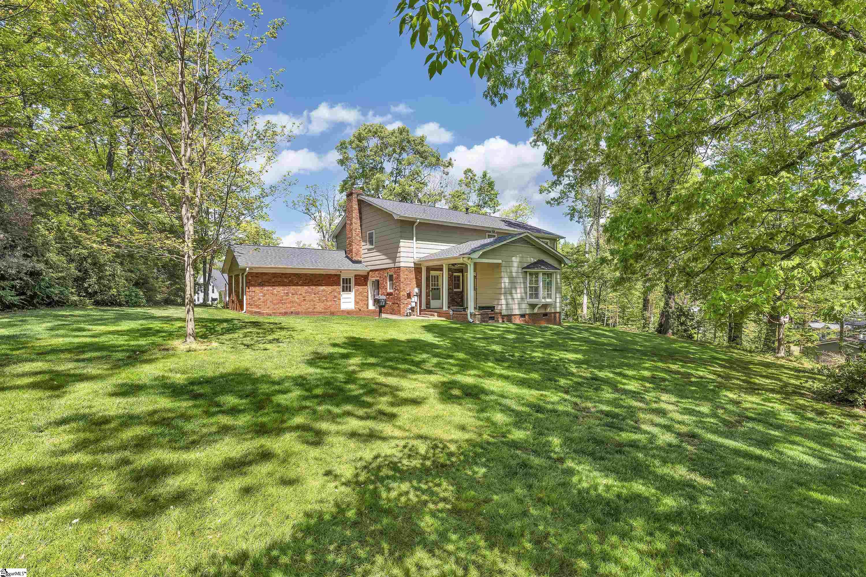 8 Compton Drive