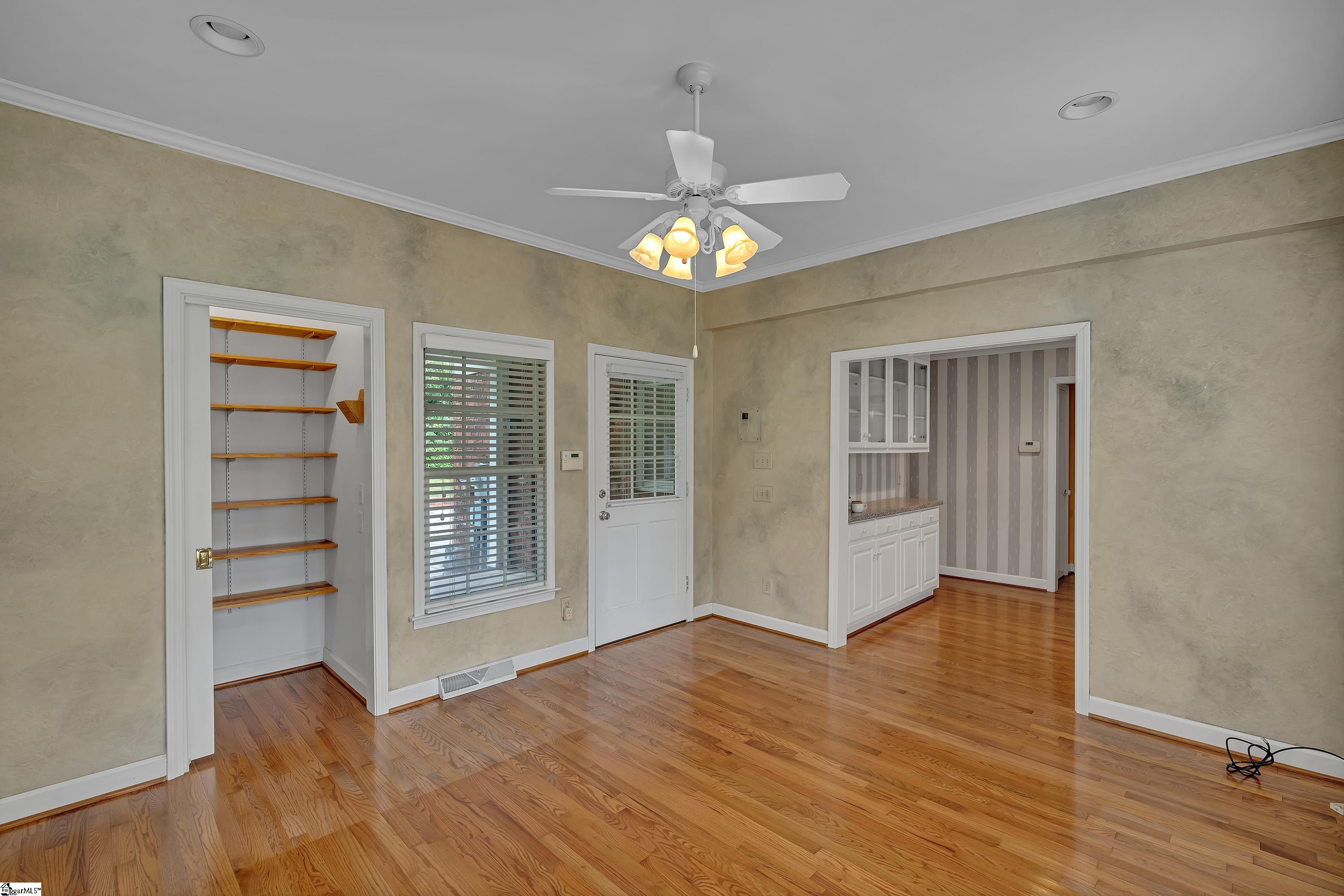 8 Compton Drive