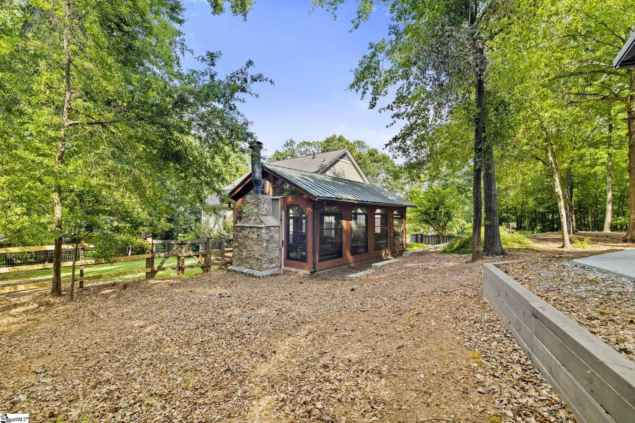 109 Shoals Road
