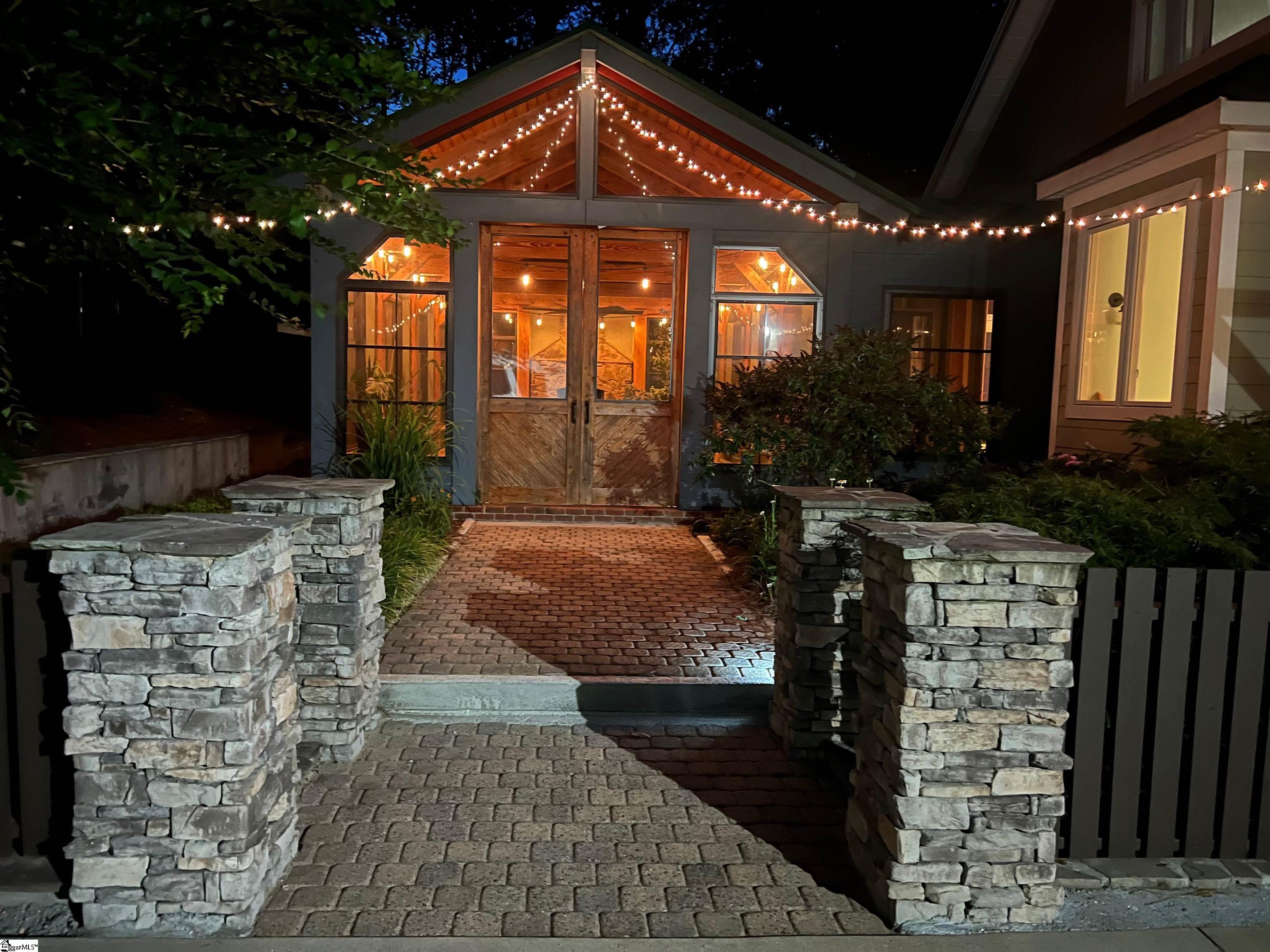 109 Shoals Road