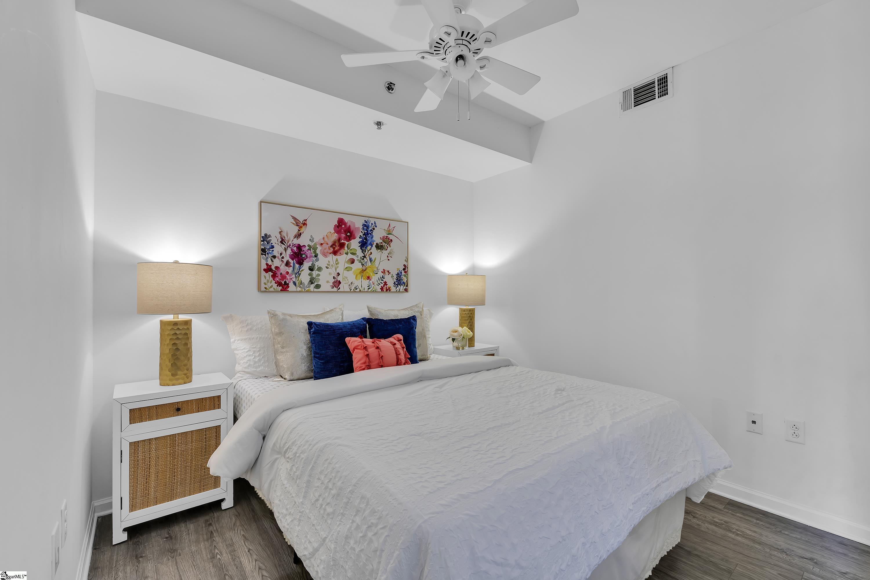 100 E Washington Street Unit 65