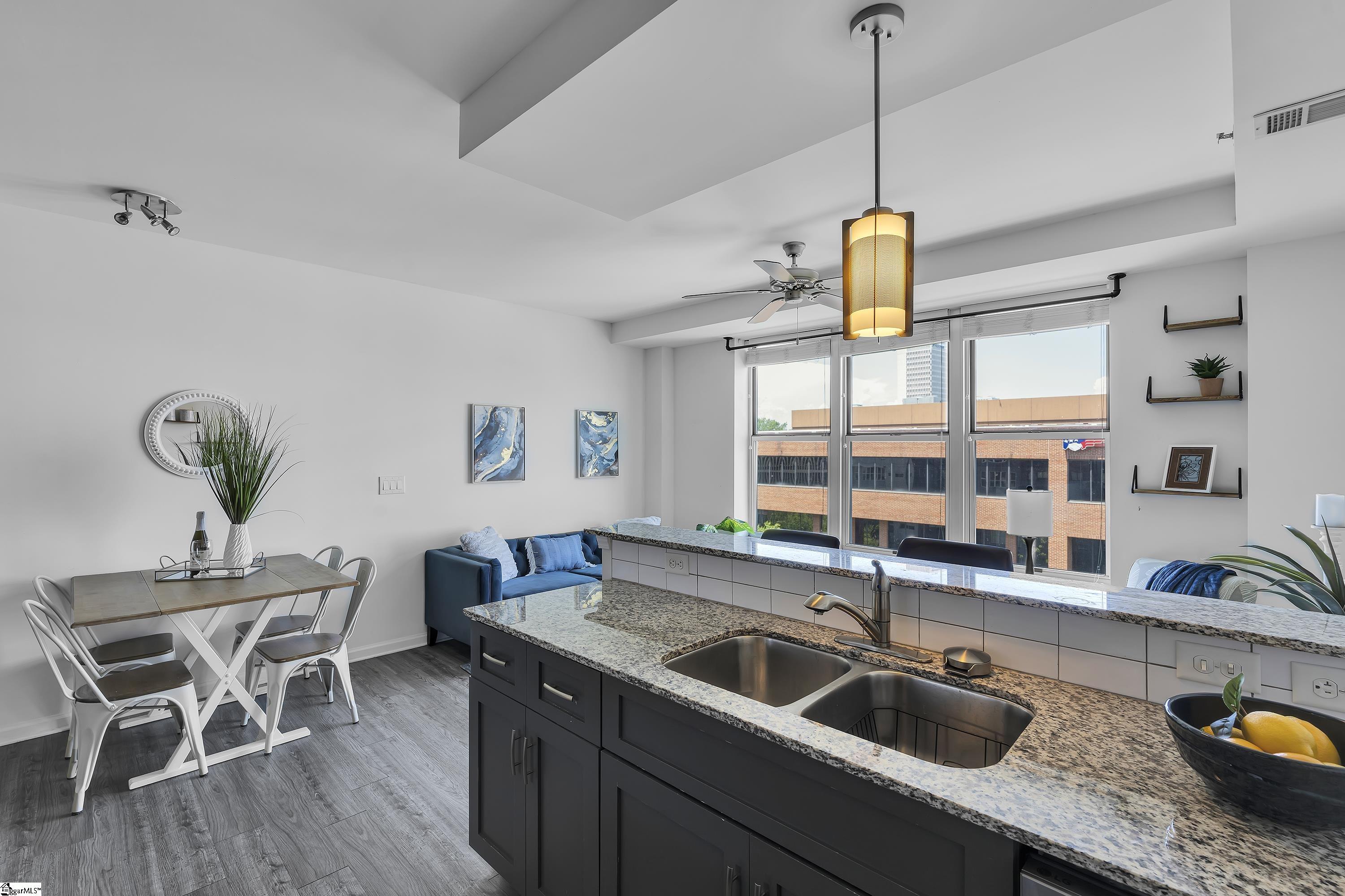 100 E Washington Street Unit 65