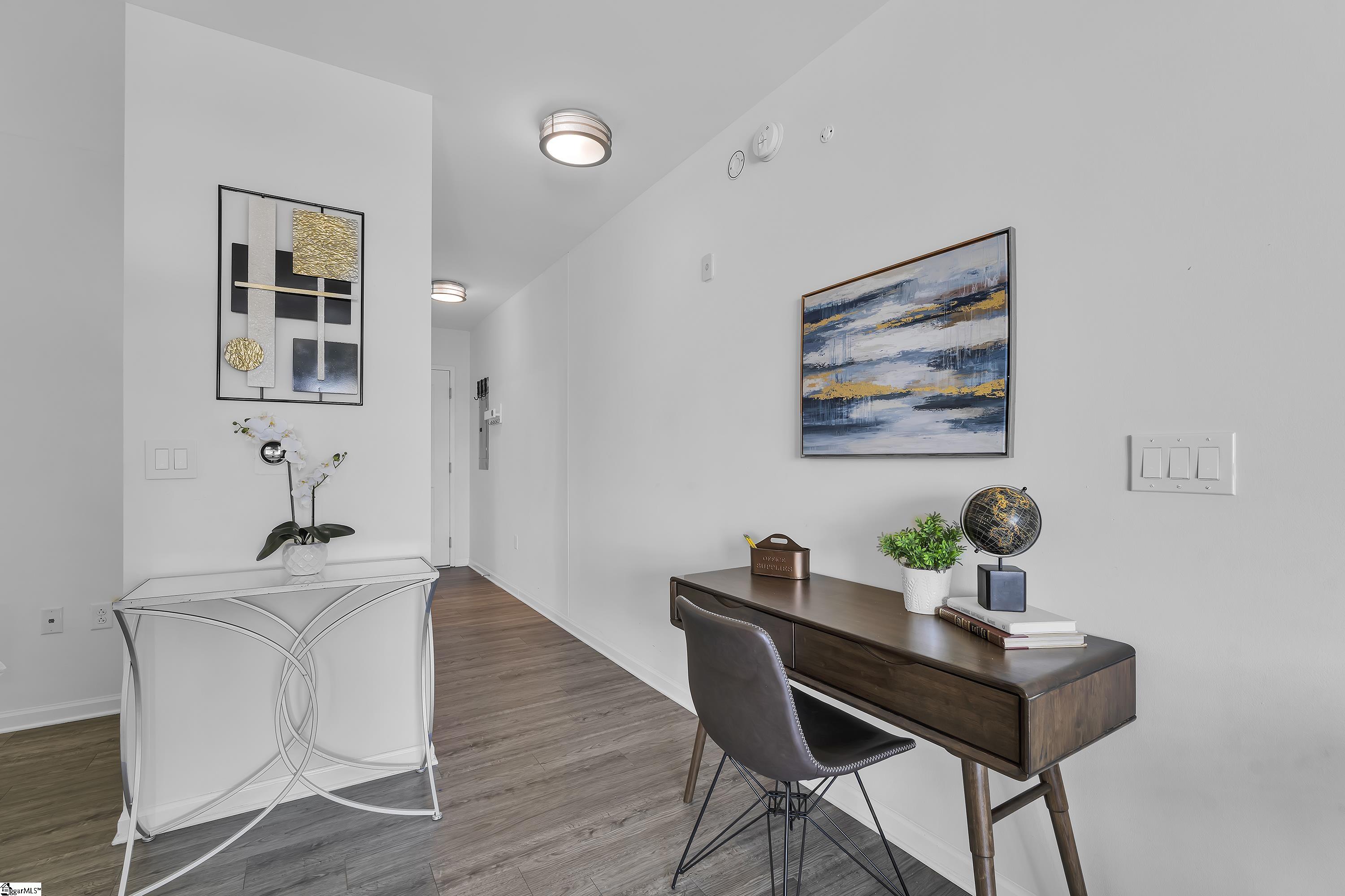 100 E Washington Street Unit 65