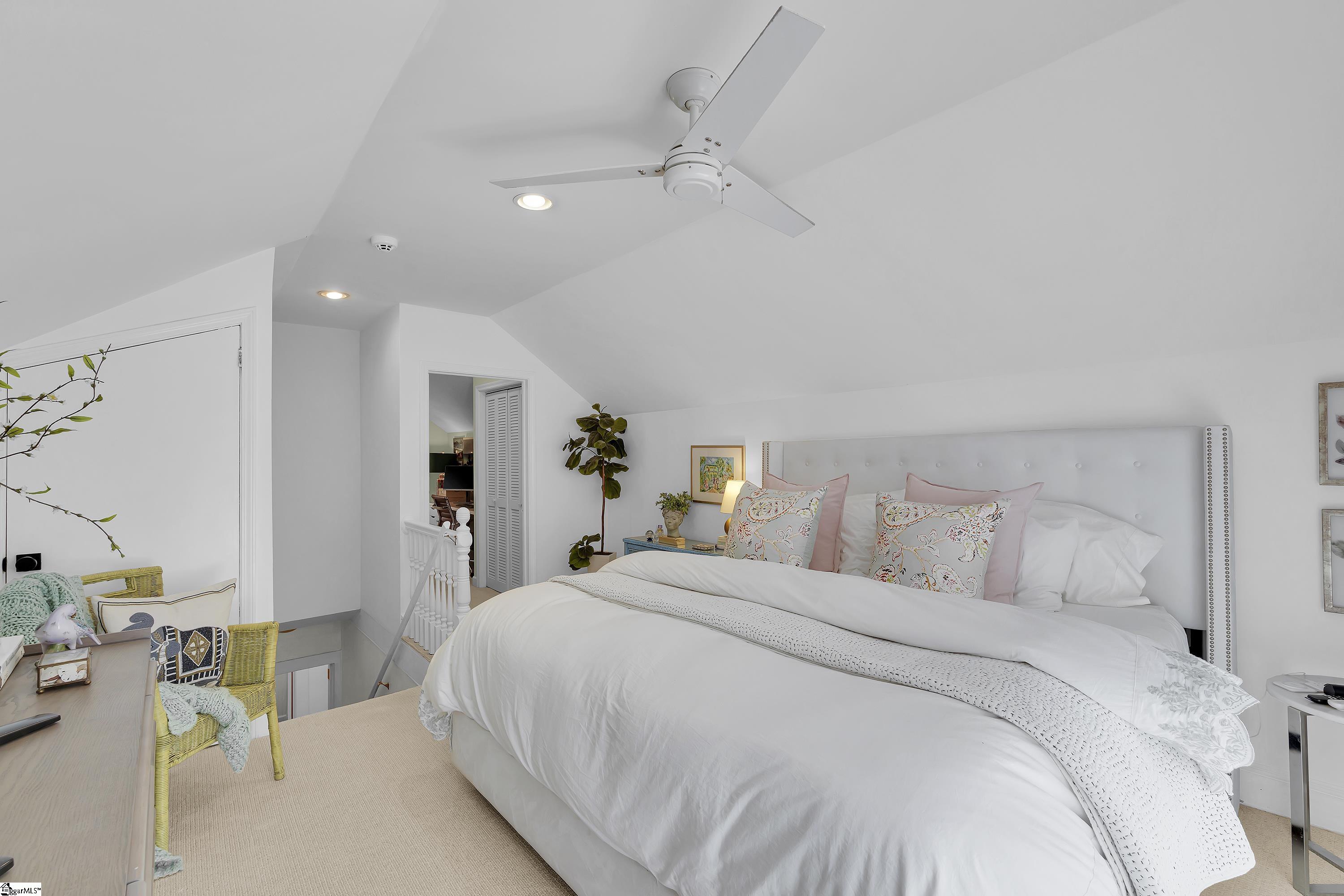 104 Ponce De Leon Drive