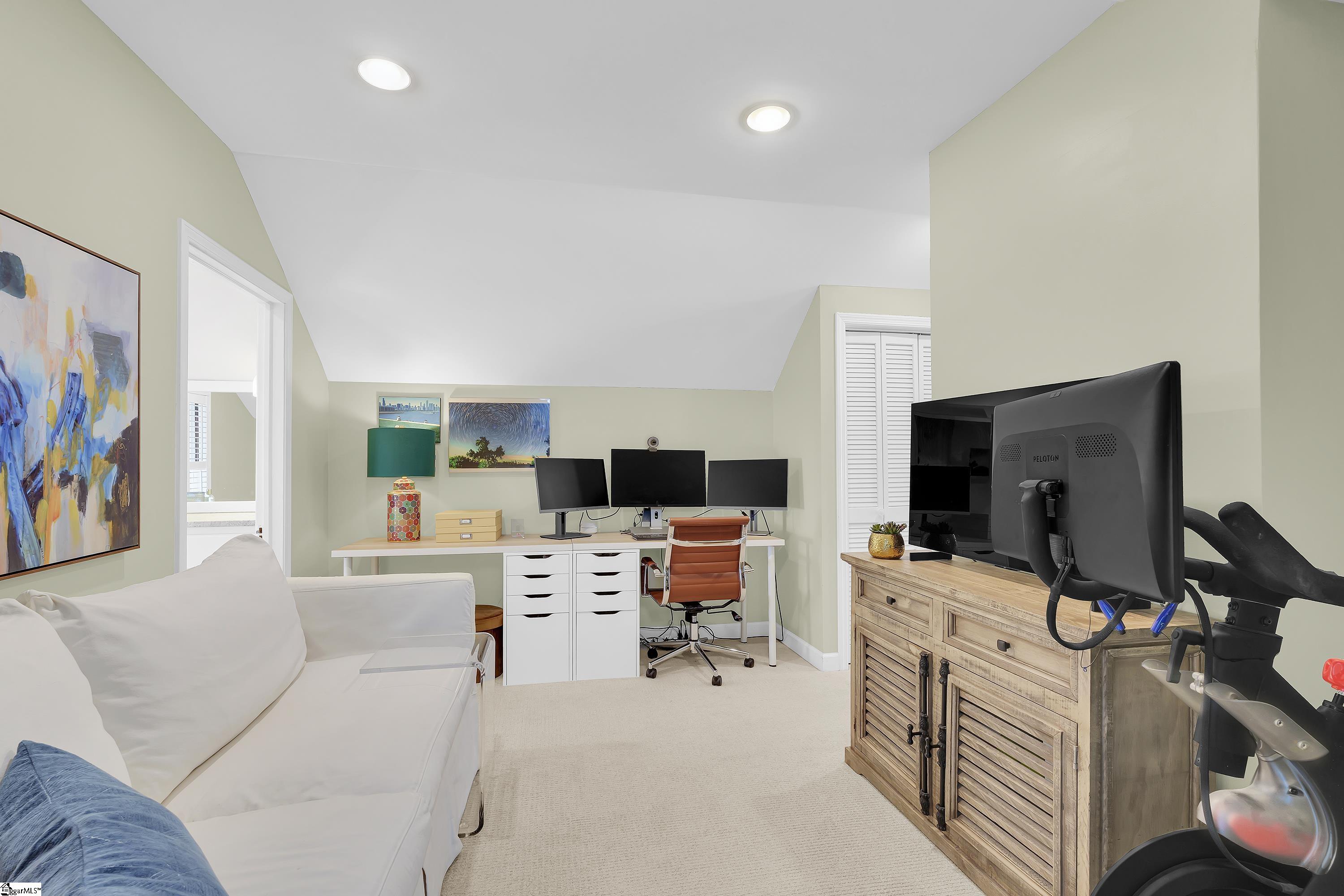 104 Ponce De Leon Drive