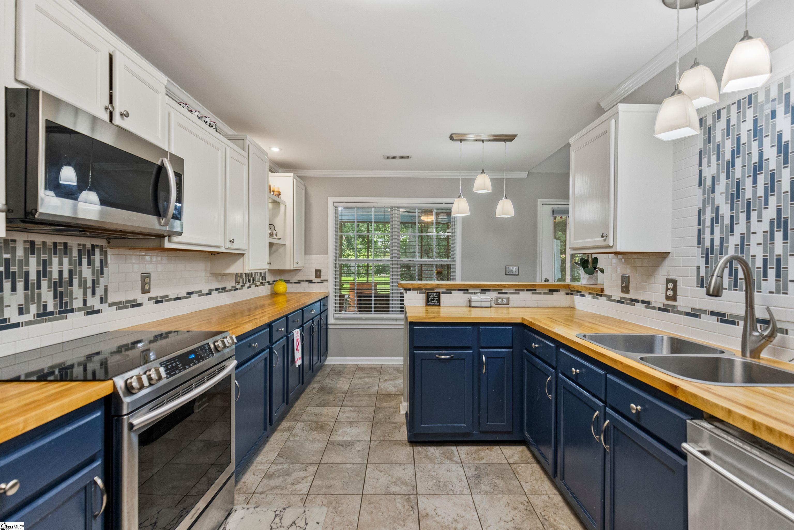 311 N Autumn Crest Place