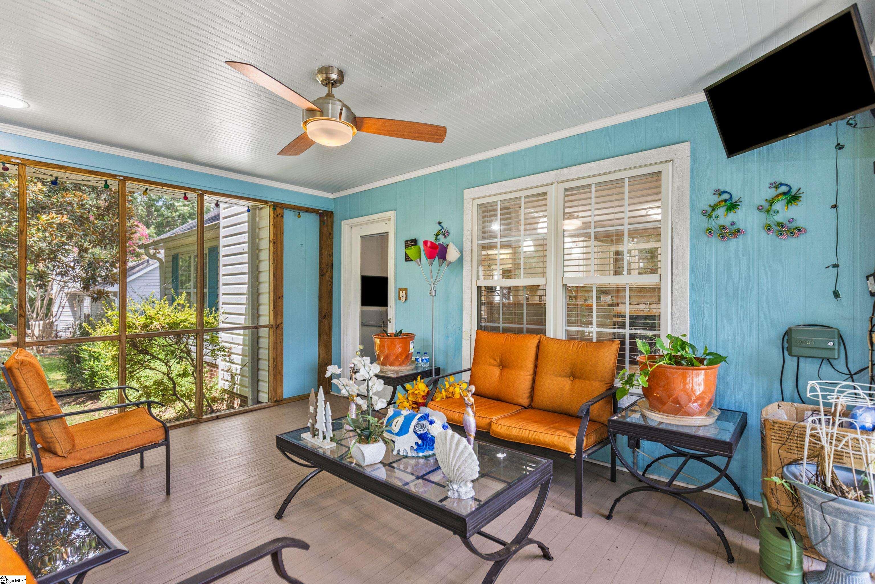 311 N Autumn Crest Place