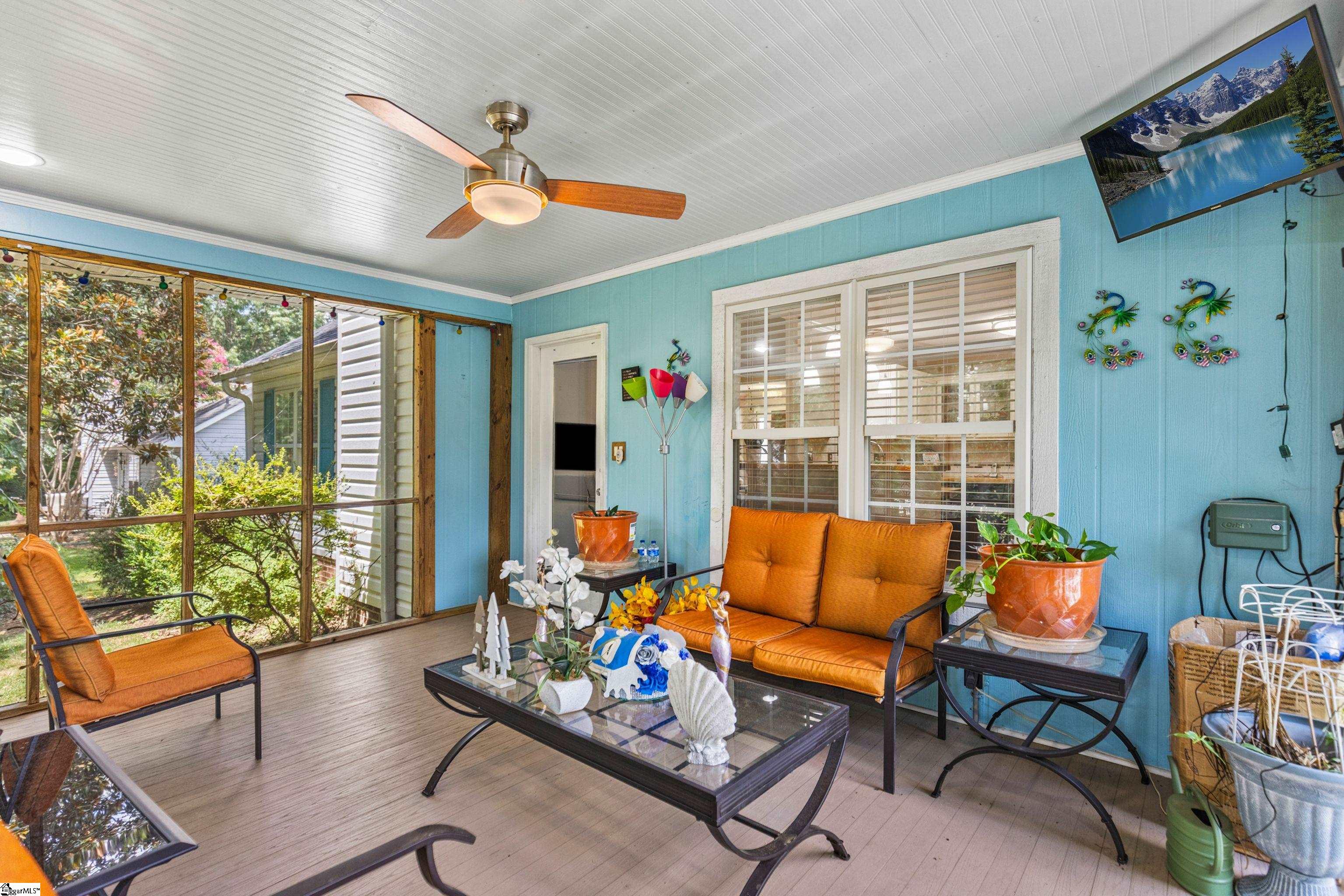 311 N Autumn Crest Place