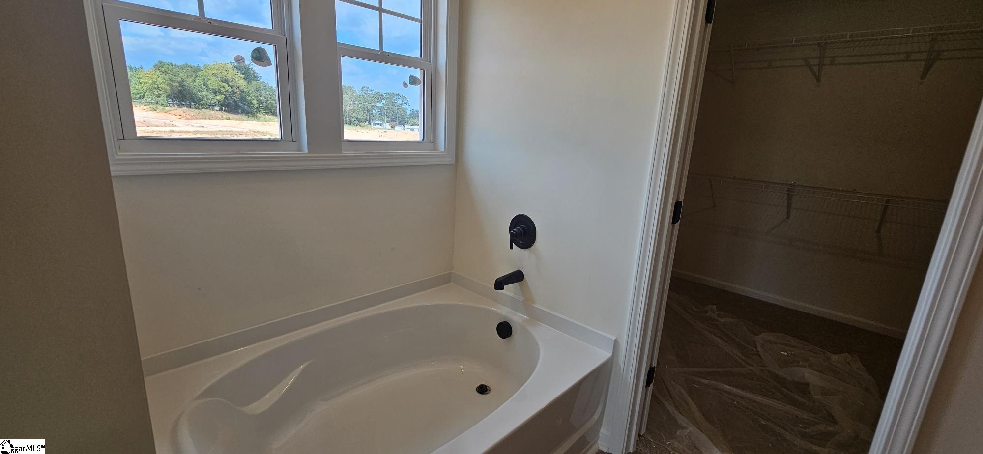 403 Barbican Place Lot 13
