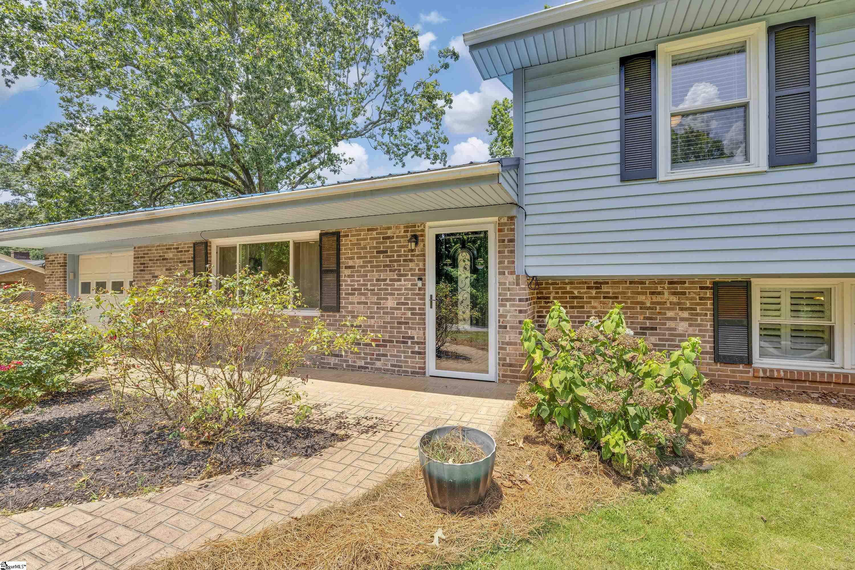 104 Golden Grove Circle