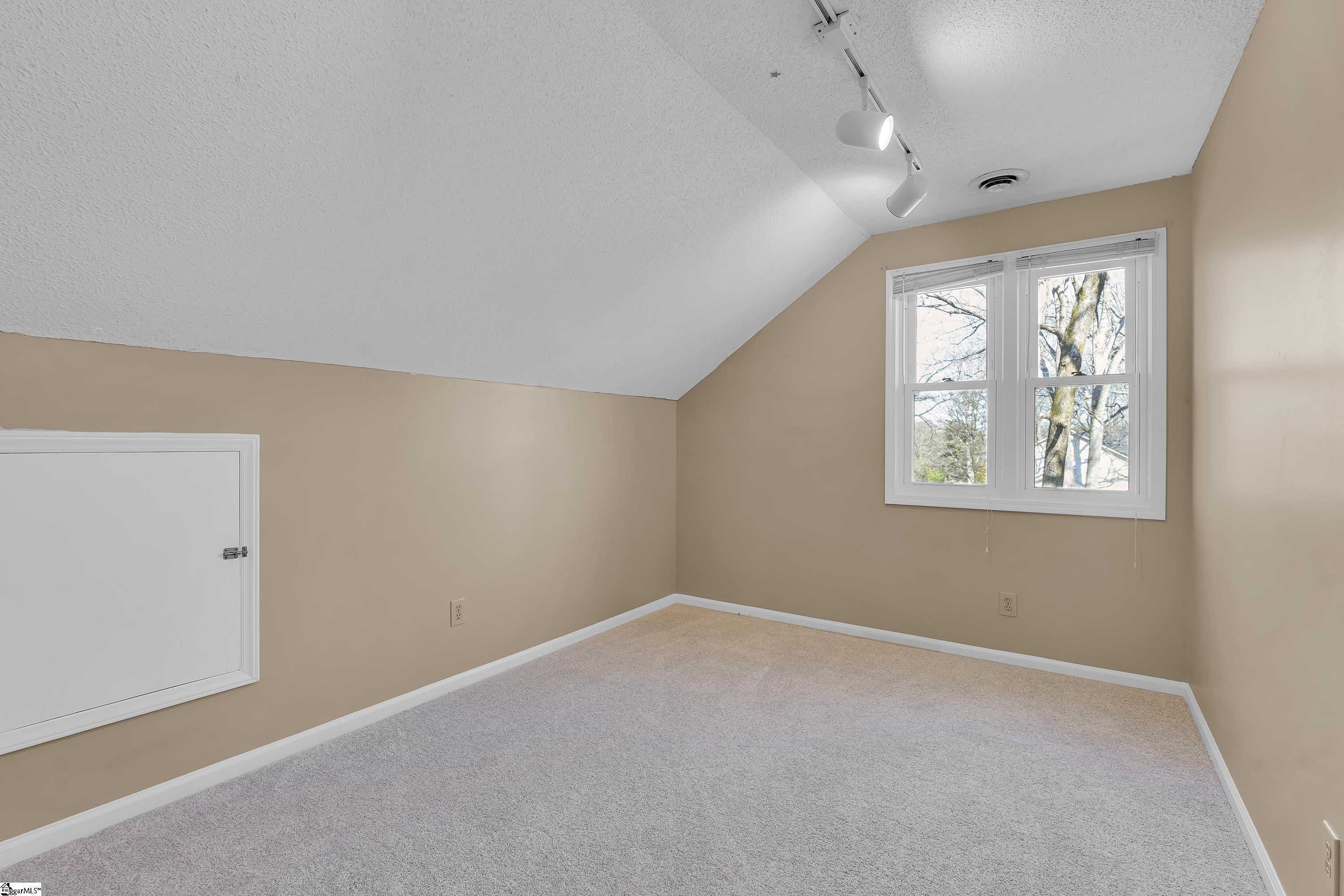 103 Oak Meadow Drive