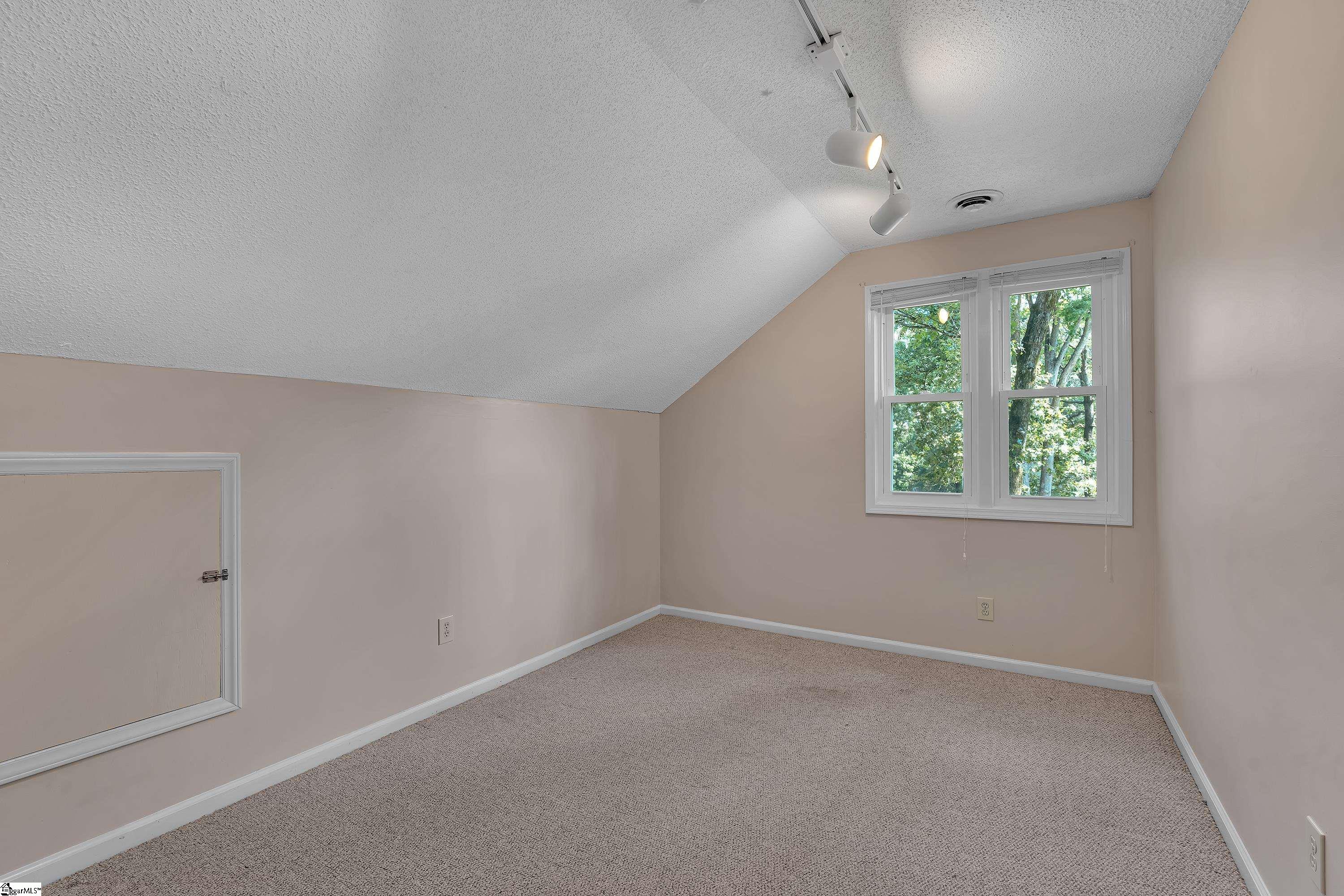 103 Oak Meadow Drive