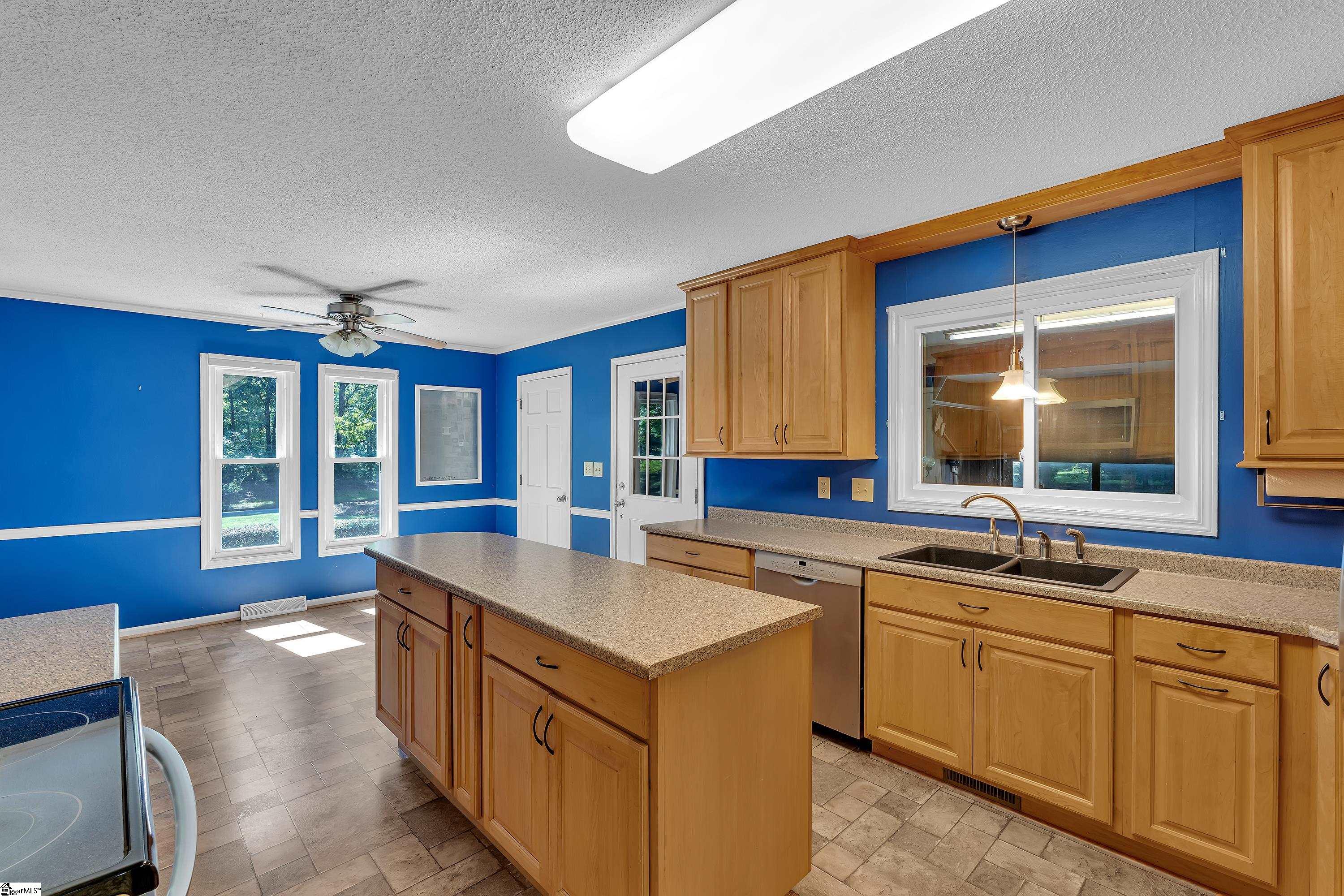 103 Oak Meadow Drive