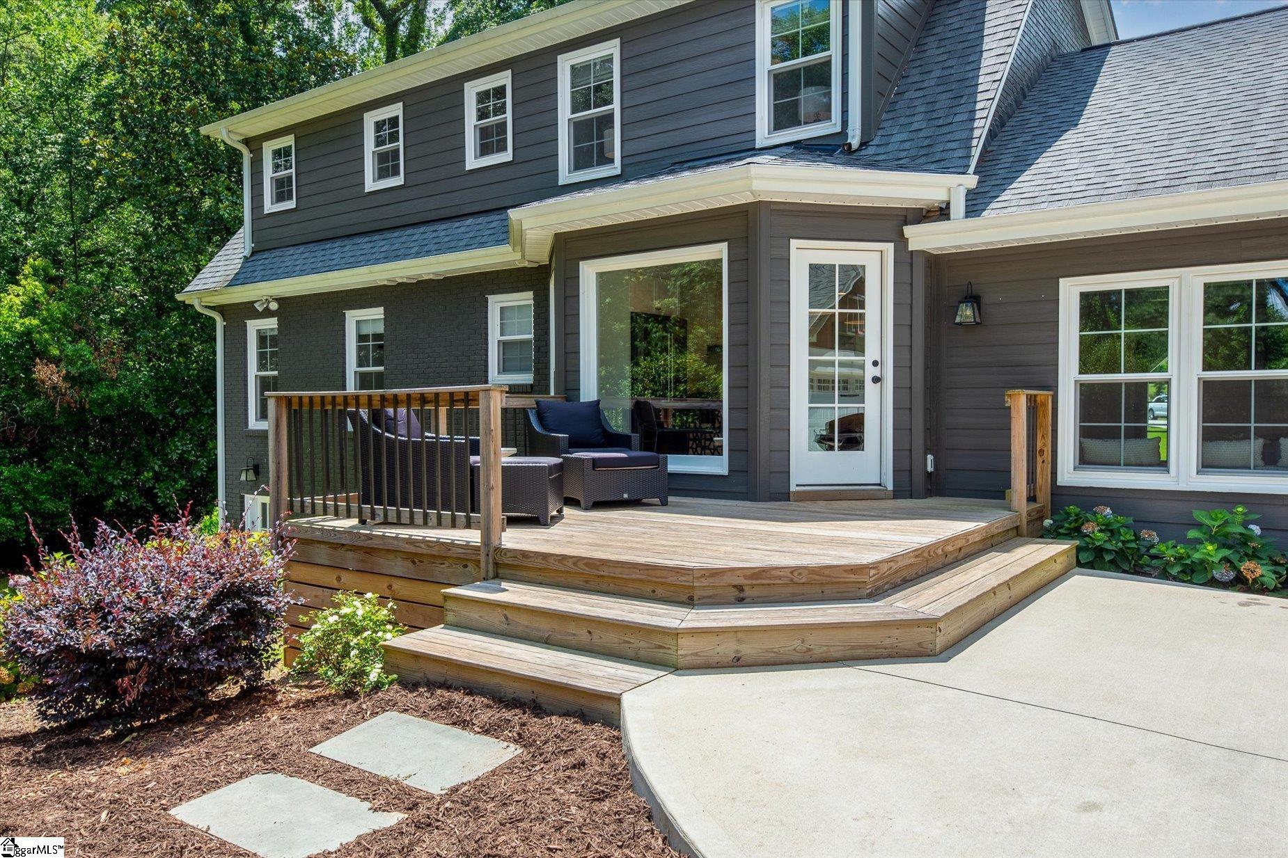 106 Ramblewood Lane
