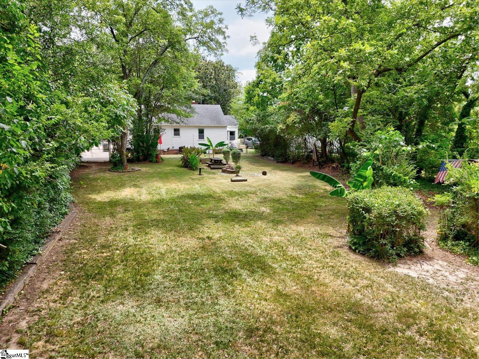 203 E Arlington Avenue