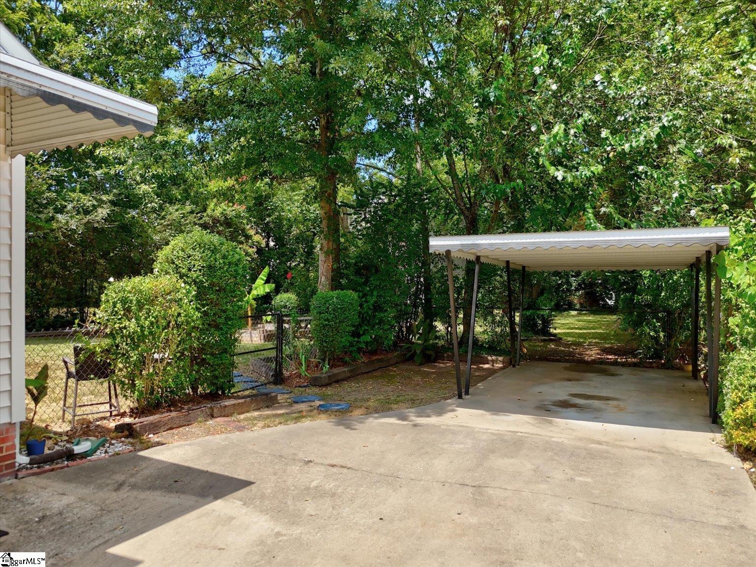 203 E Arlington Avenue