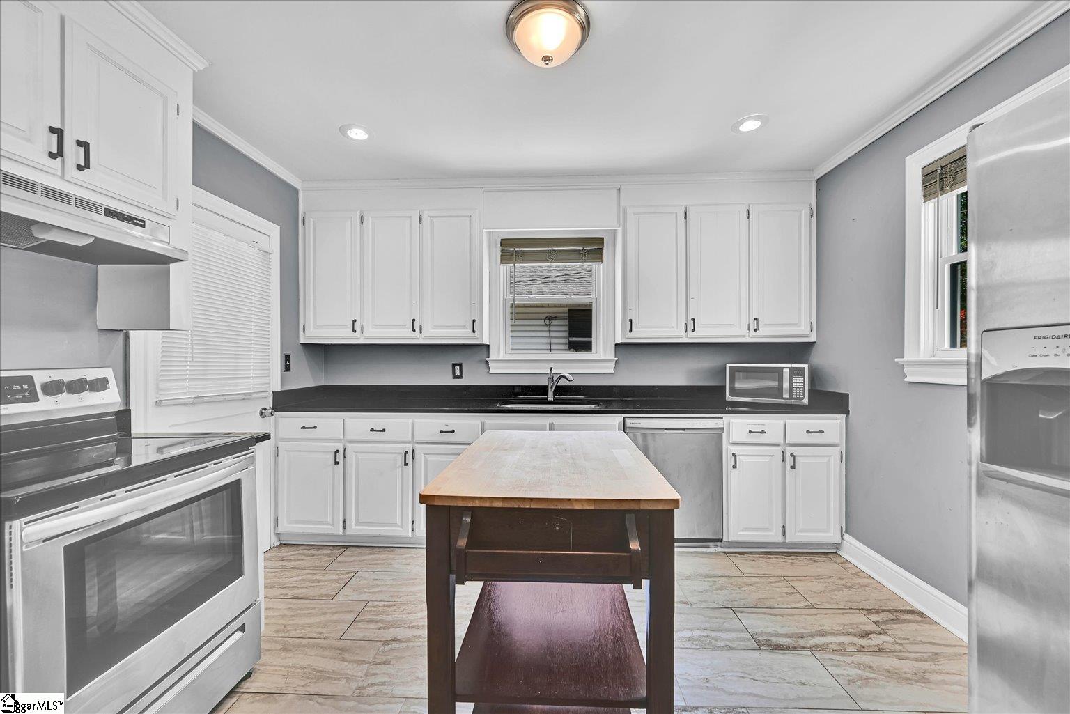 203 E Arlington Avenue