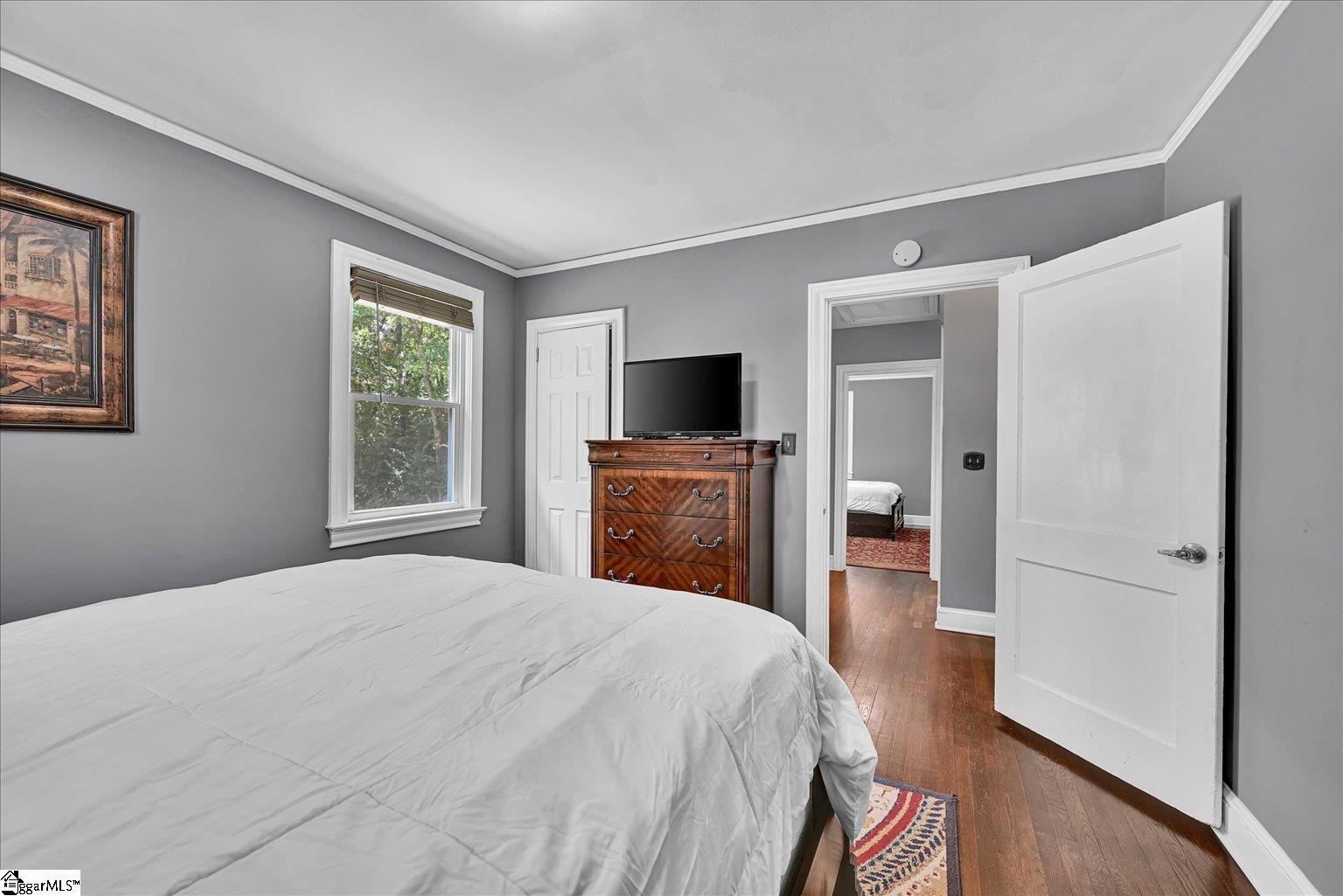 203 E Arlington Avenue