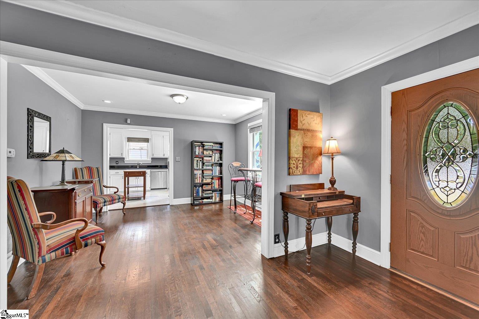 203 E Arlington Avenue