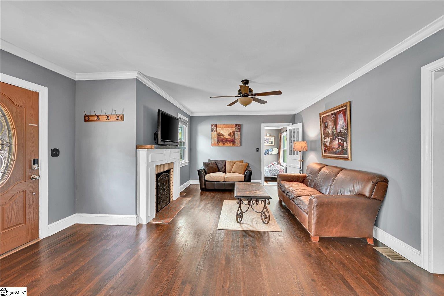 203 E Arlington Avenue