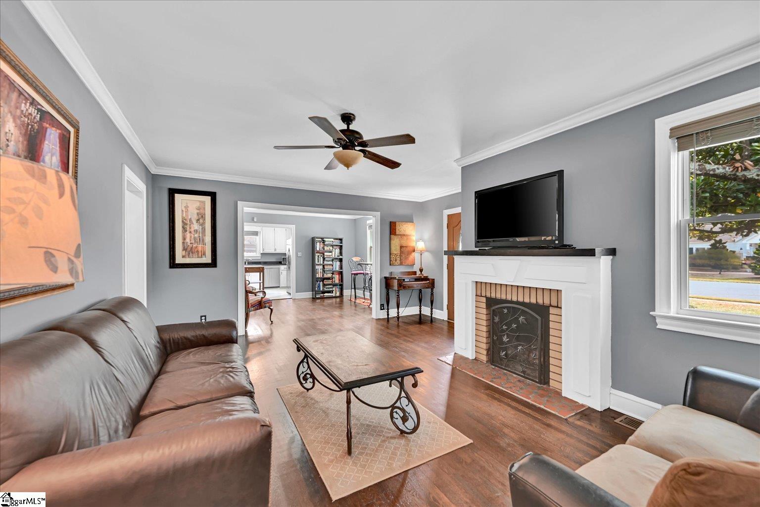 203 E Arlington Avenue