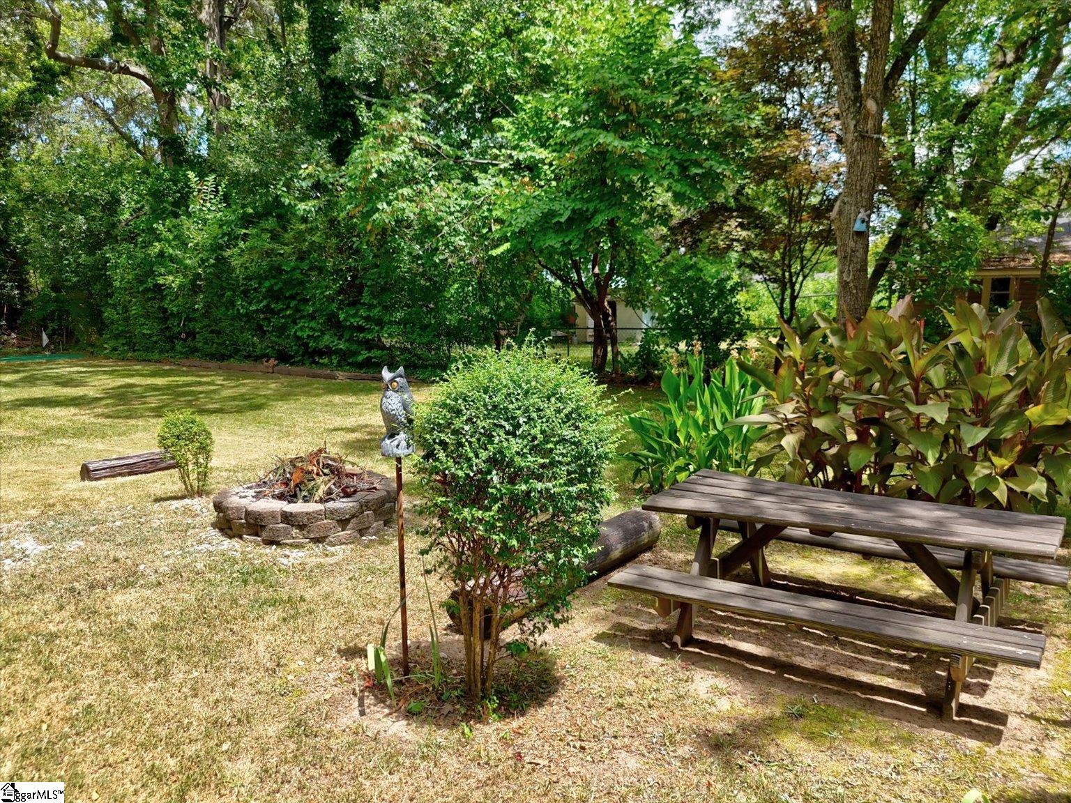 203 E Arlington Avenue