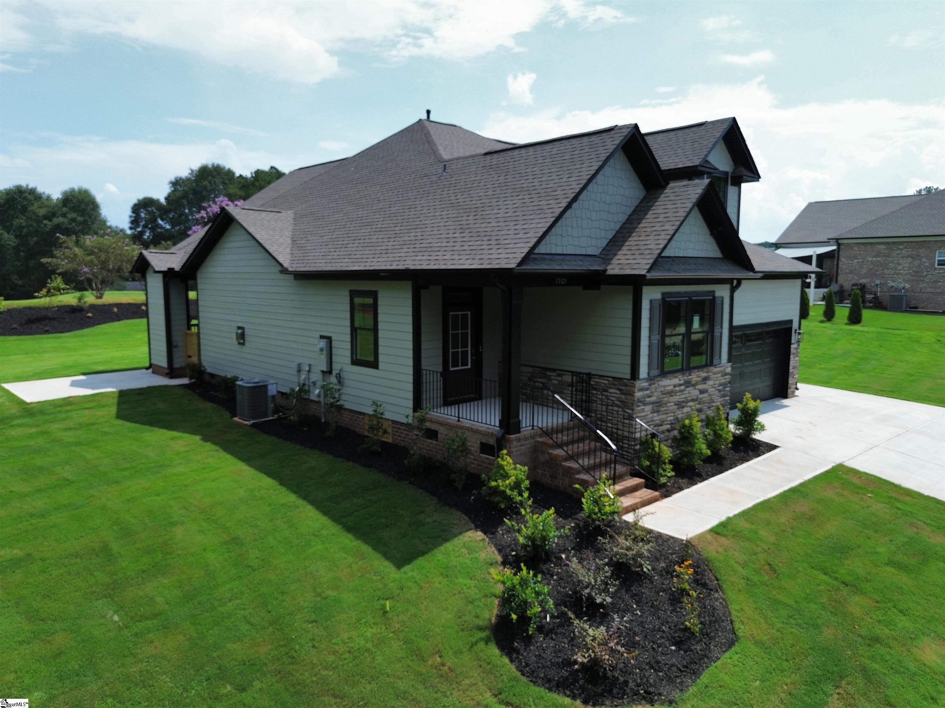 1505 Cross Creek Drive