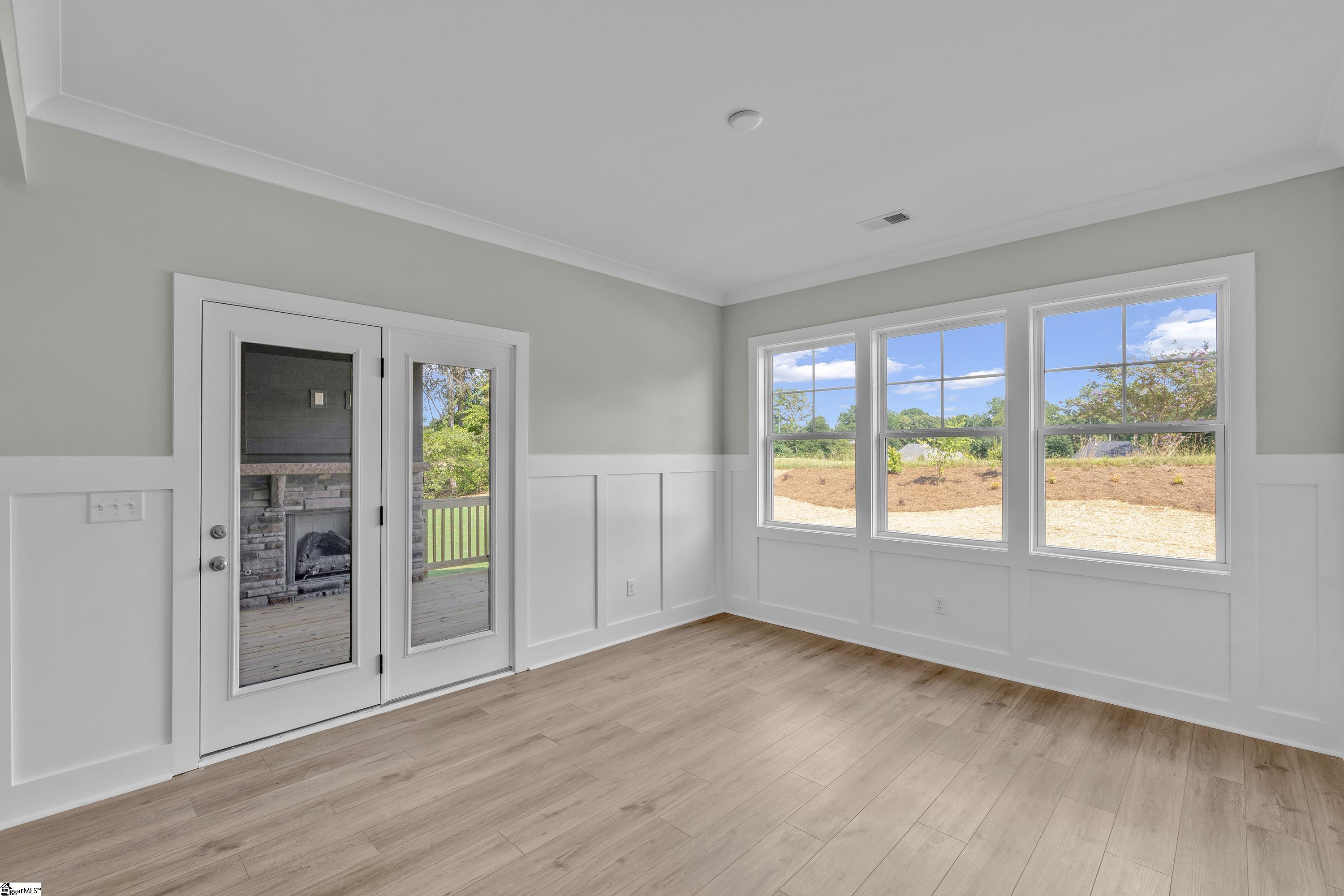 1505 Cross Creek Drive