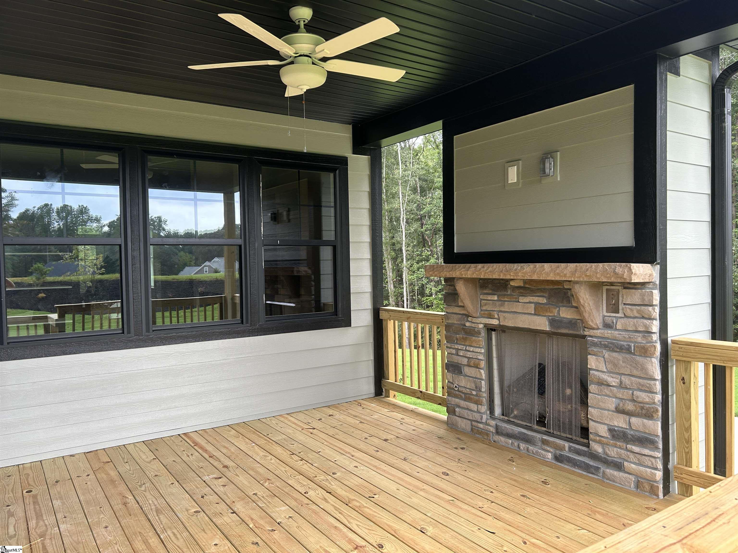 1505 Cross Creek Drive