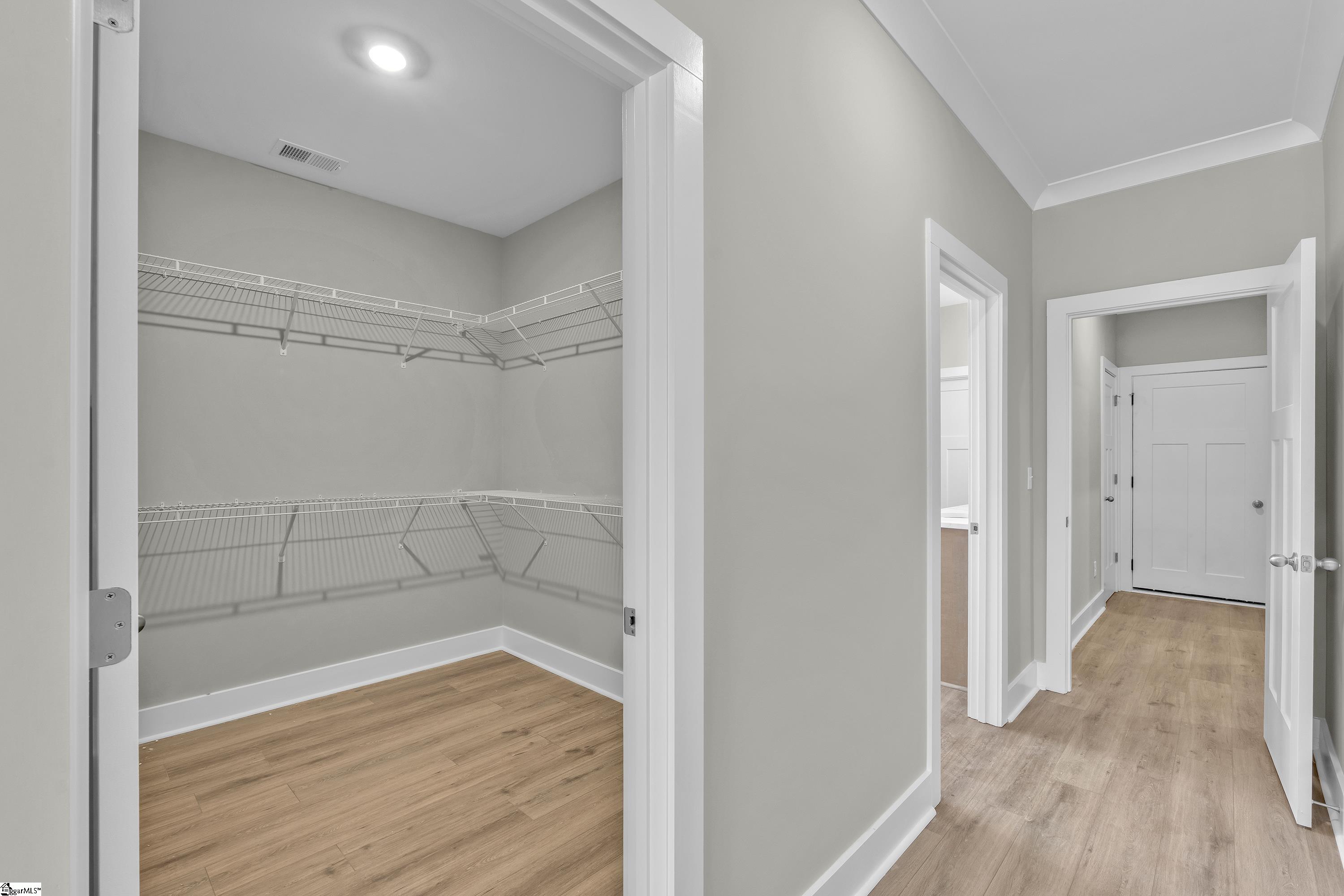 1505 Cross Creek Drive