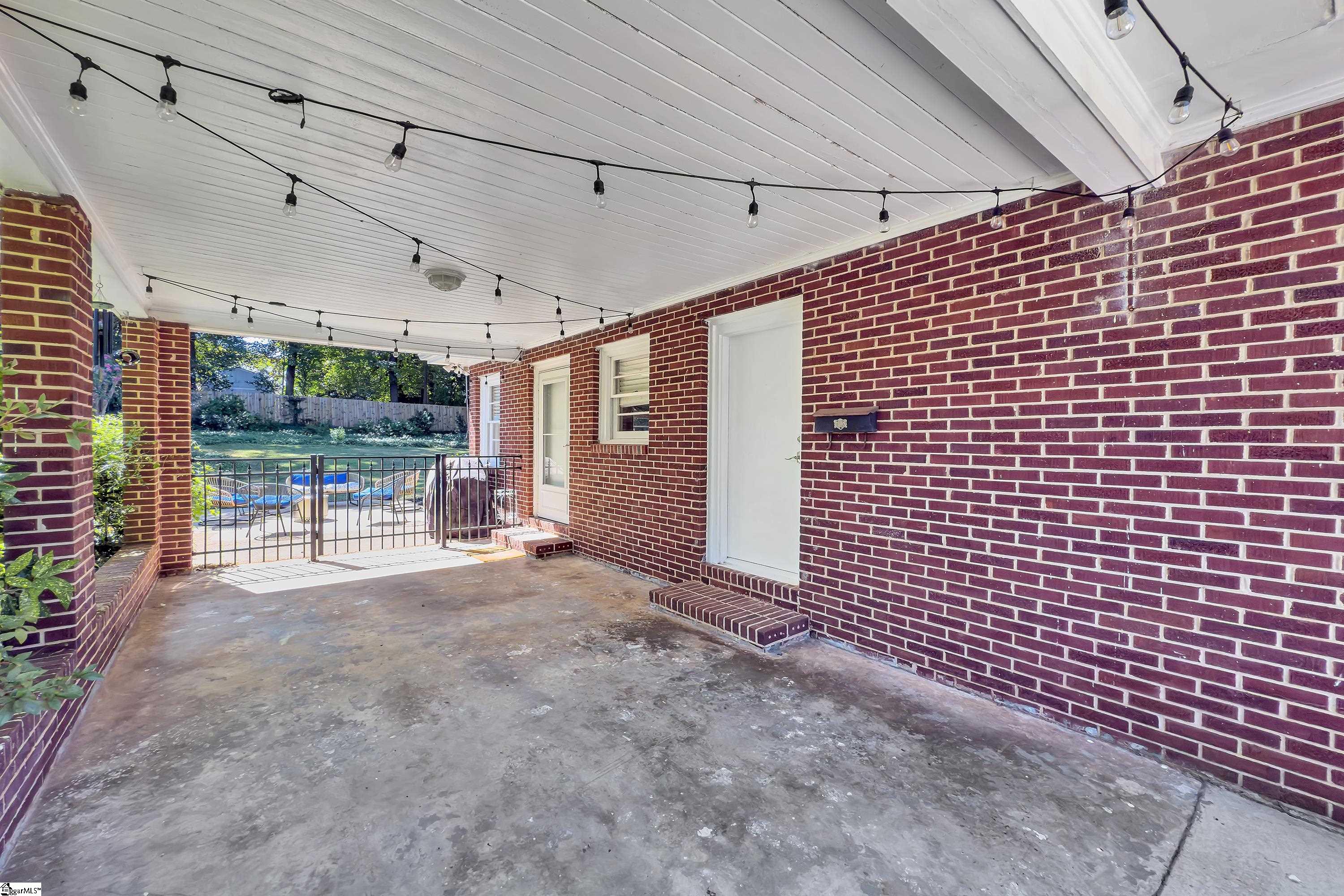 70 Lake Forest Drive