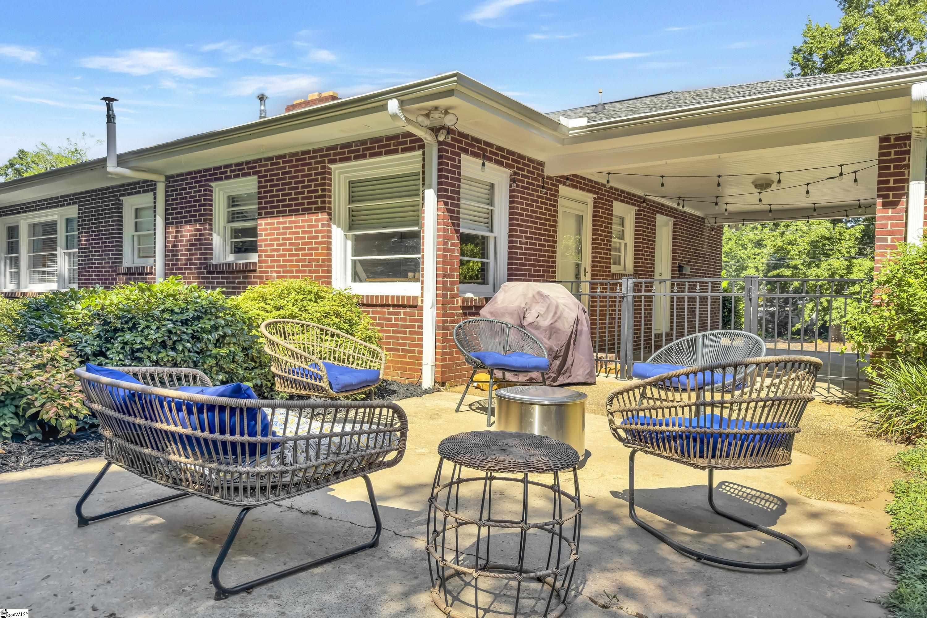 70 Lake Forest Drive