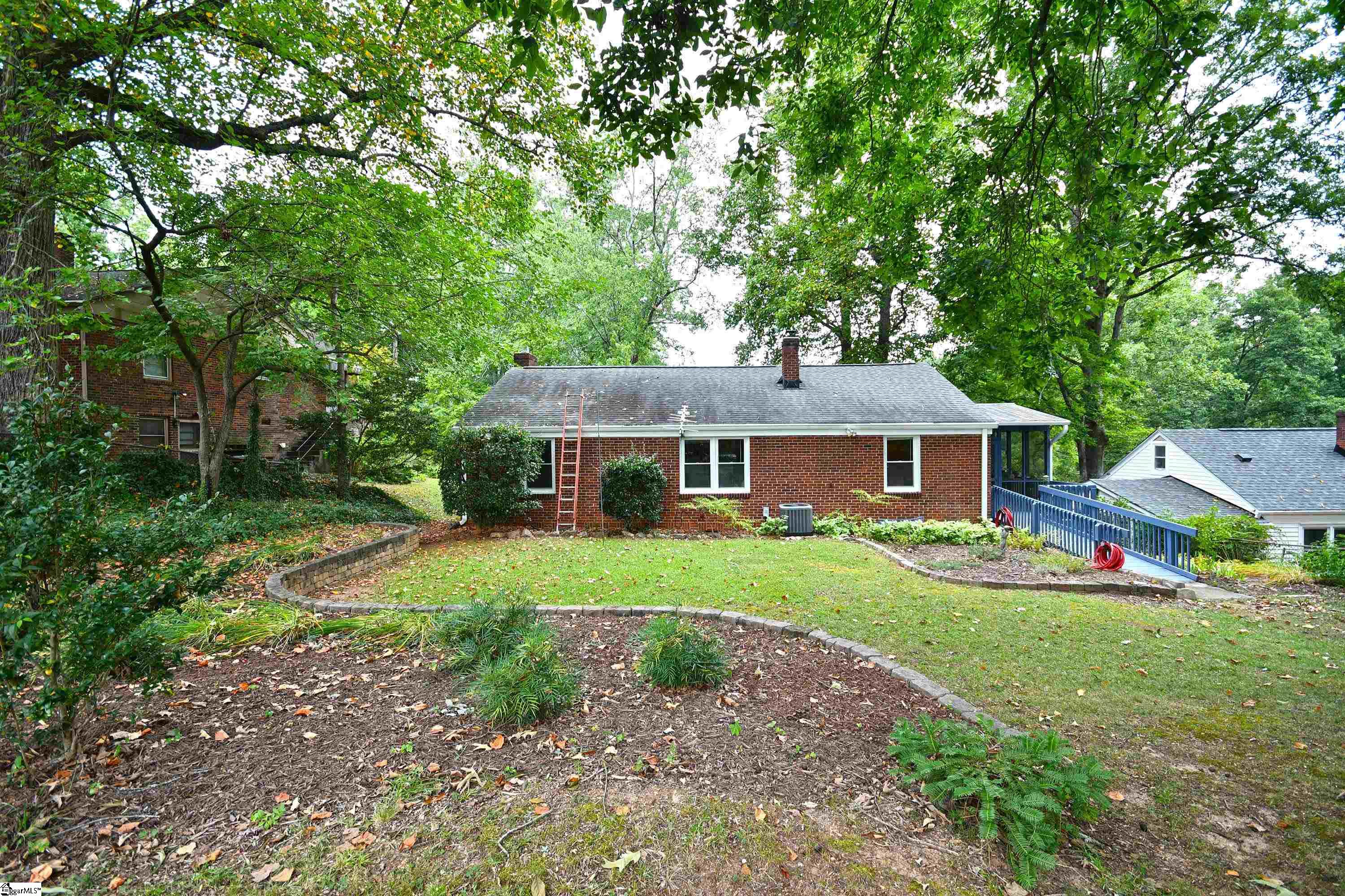 134 Bradley Boulevard