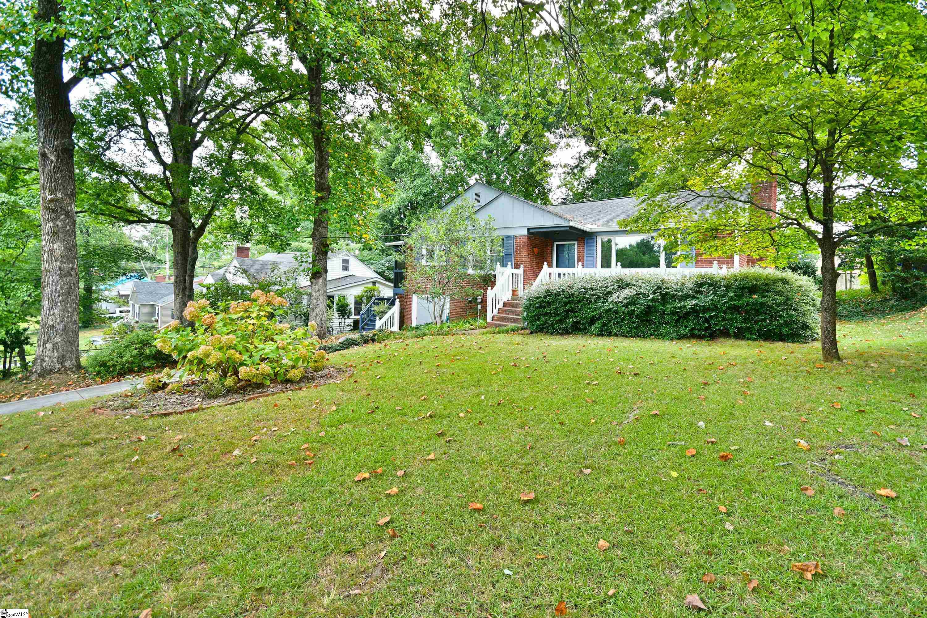 134 Bradley Boulevard