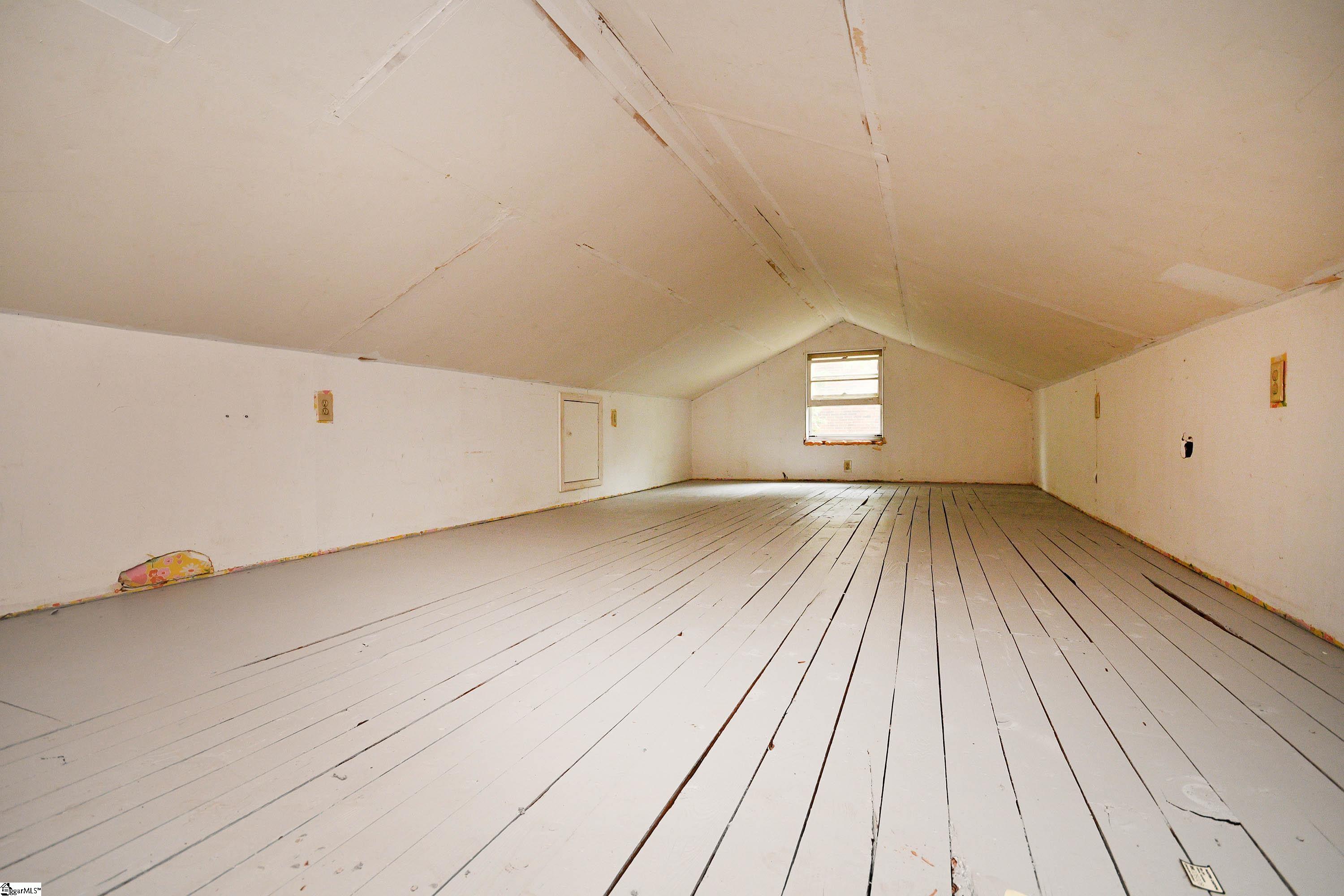 134 Bradley Boulevard